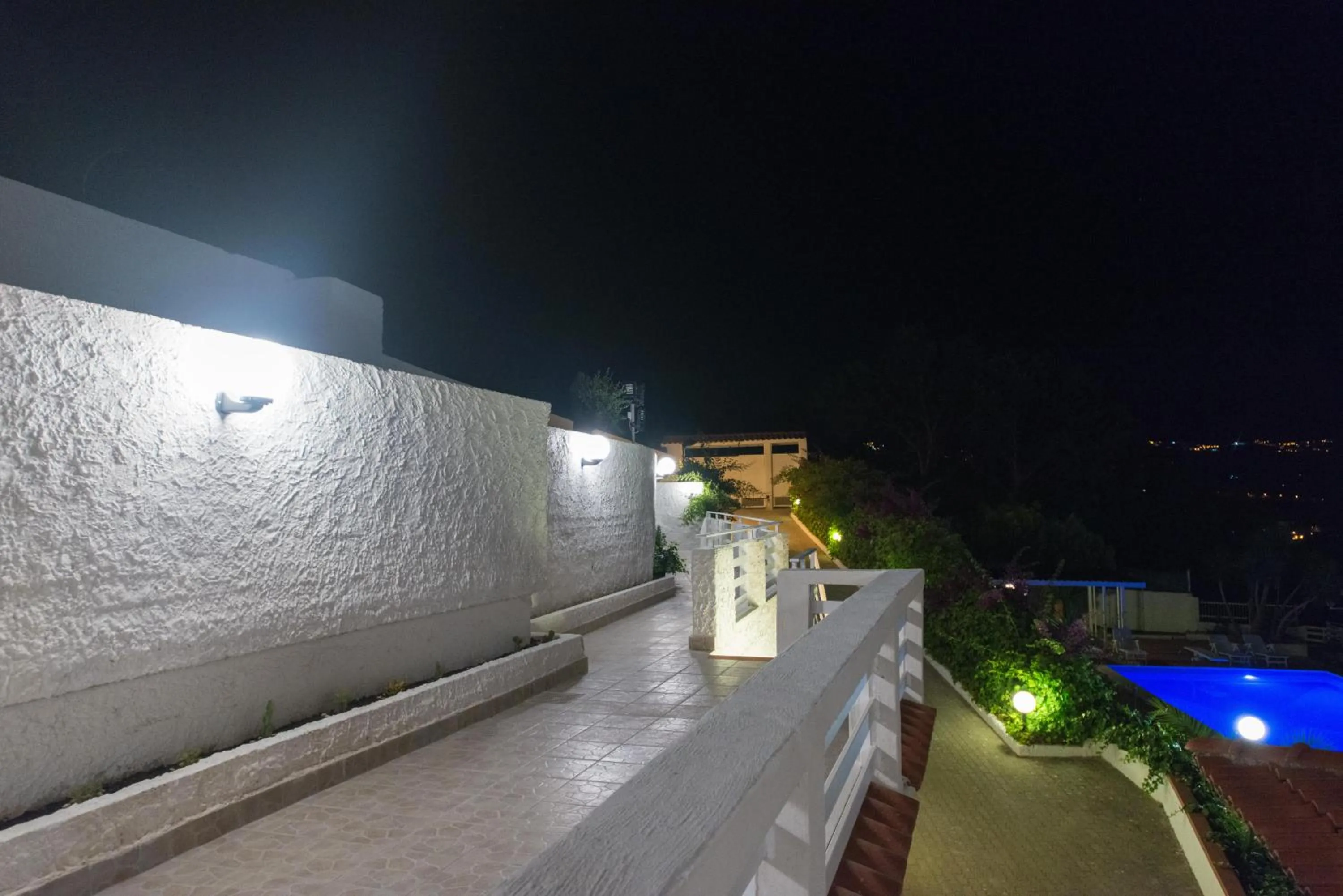 Property building in Villa Milena