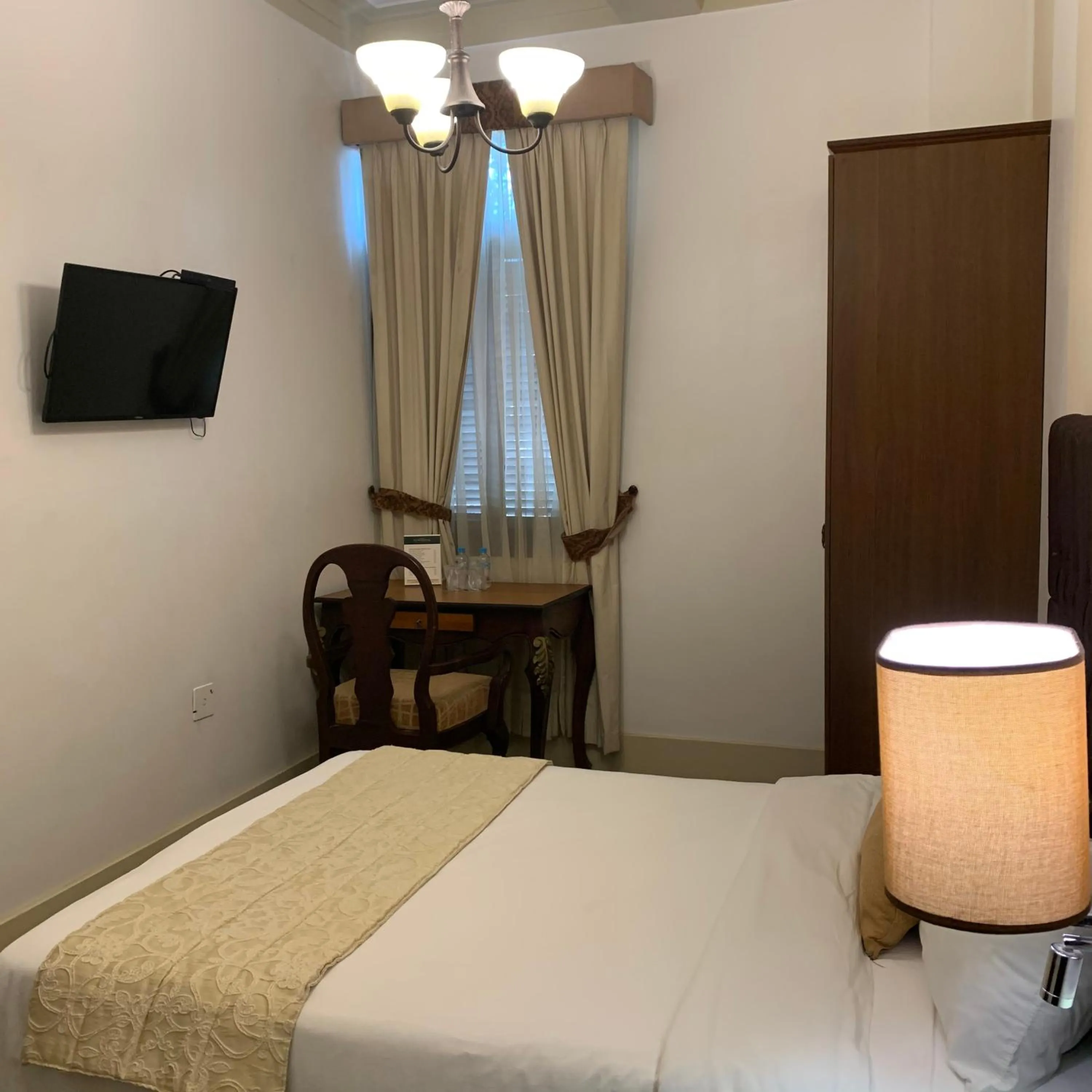 TV and multimedia, Bed in Hotel Patrimonial by Greenfield