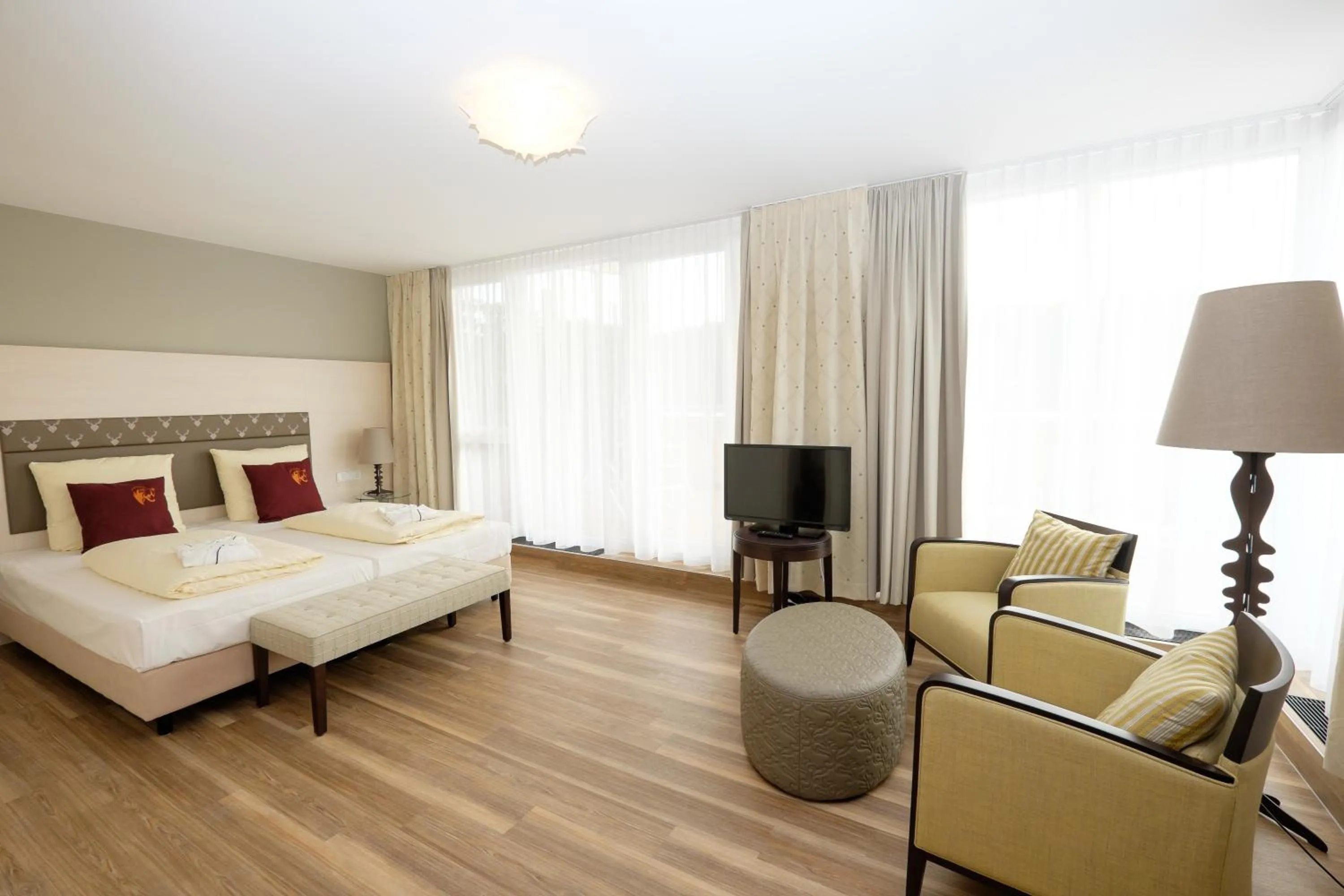 Photo of the whole room, Bed in Hotel Bären Titisee