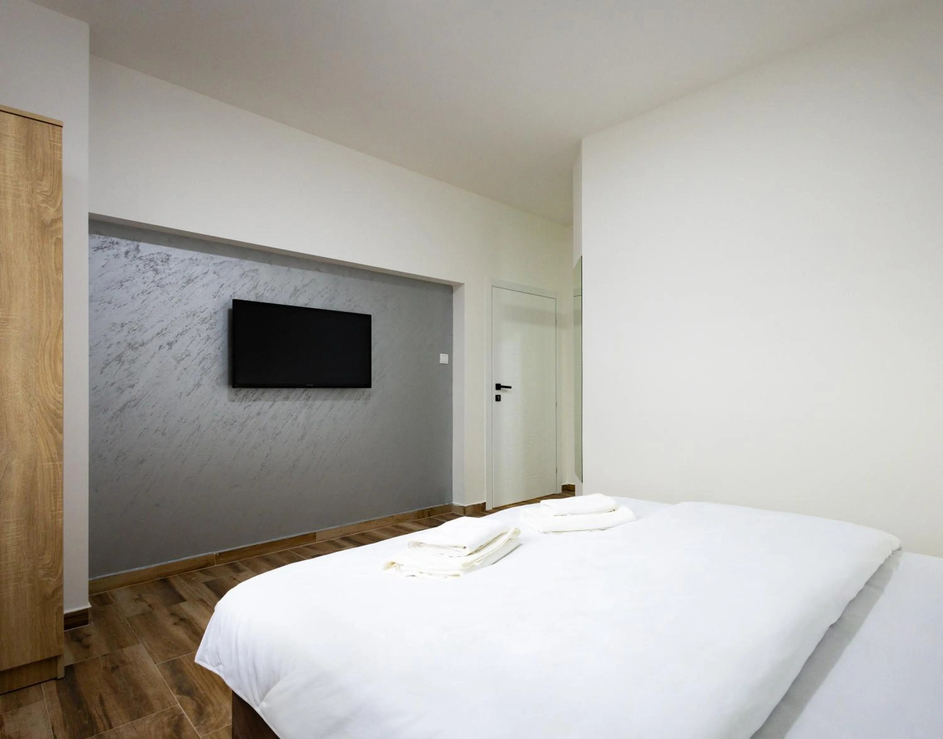 Bed in Restoran & Motel Manjež