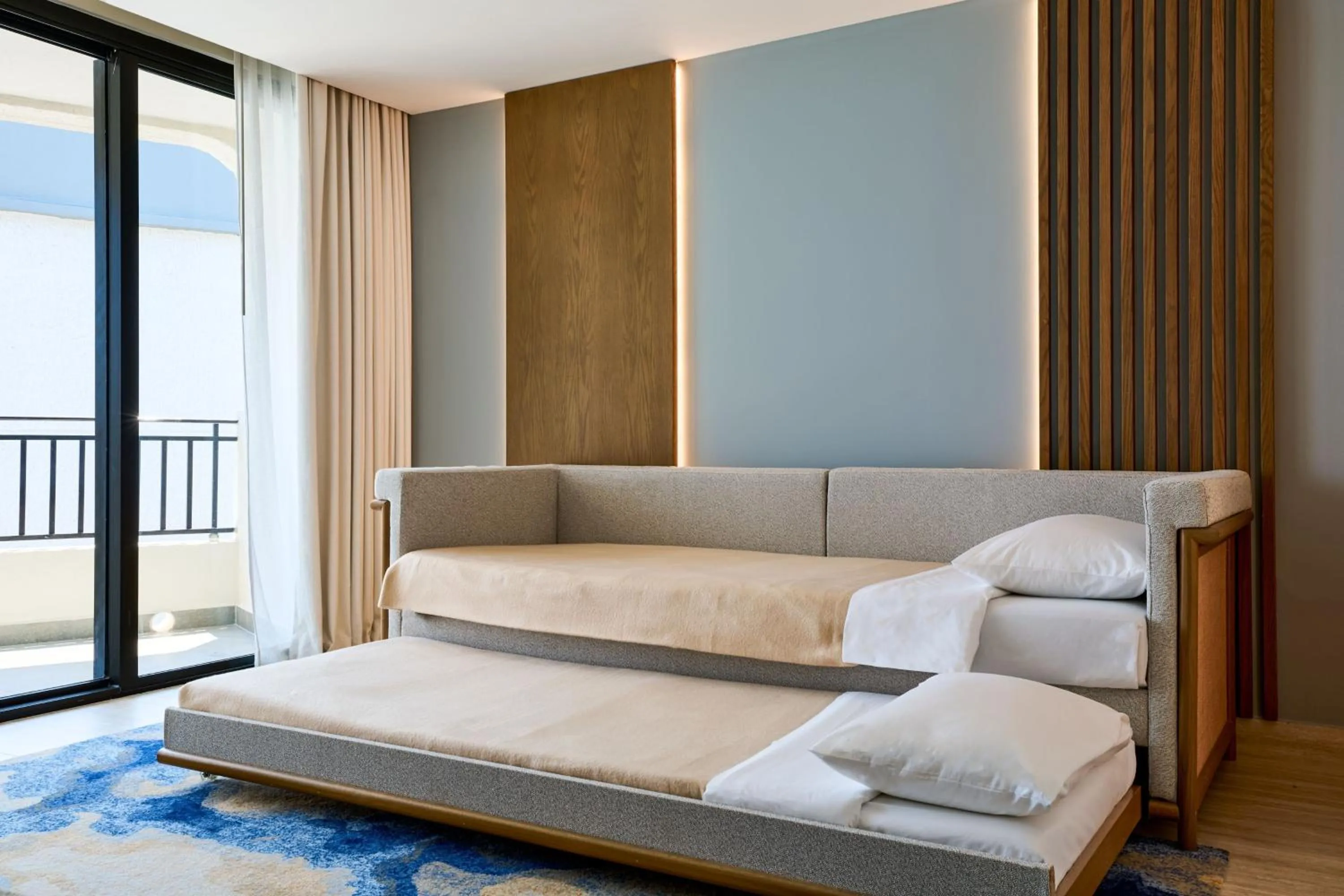 Bedroom, Bed in Marriott Cancun, An All-Inclusive Resort