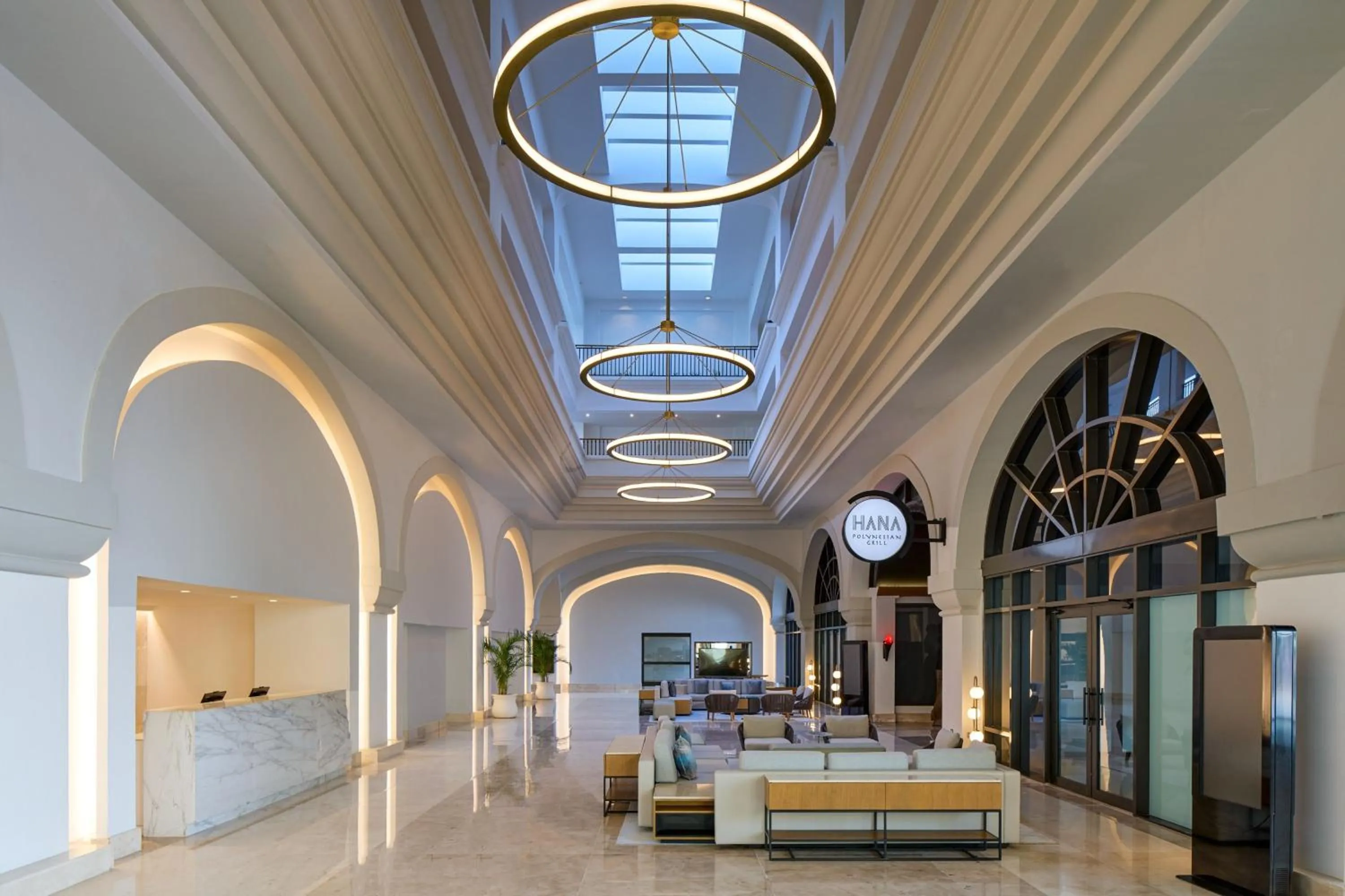 Lobby or reception, Bed in Marriott Cancun, An All-Inclusive Resort