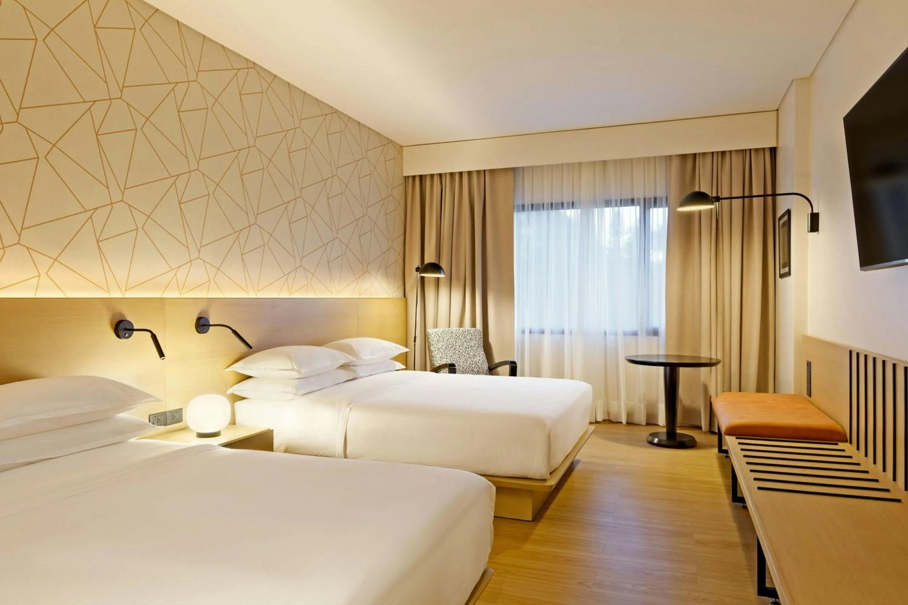 Photo of the whole room, Bed in Sheraton Asuncion Hotel