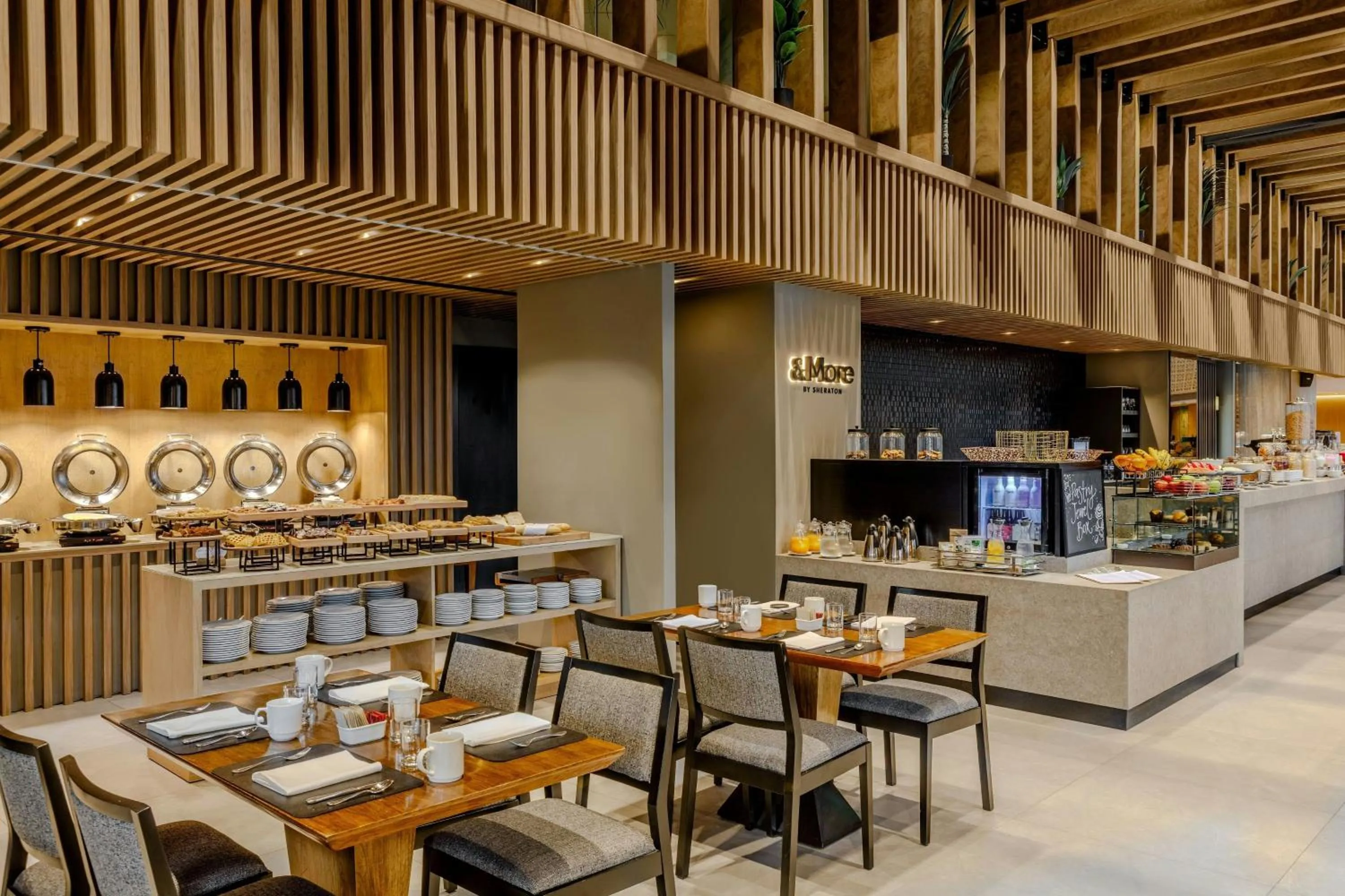 Restaurant/places to eat in Sheraton Asuncion Hotel