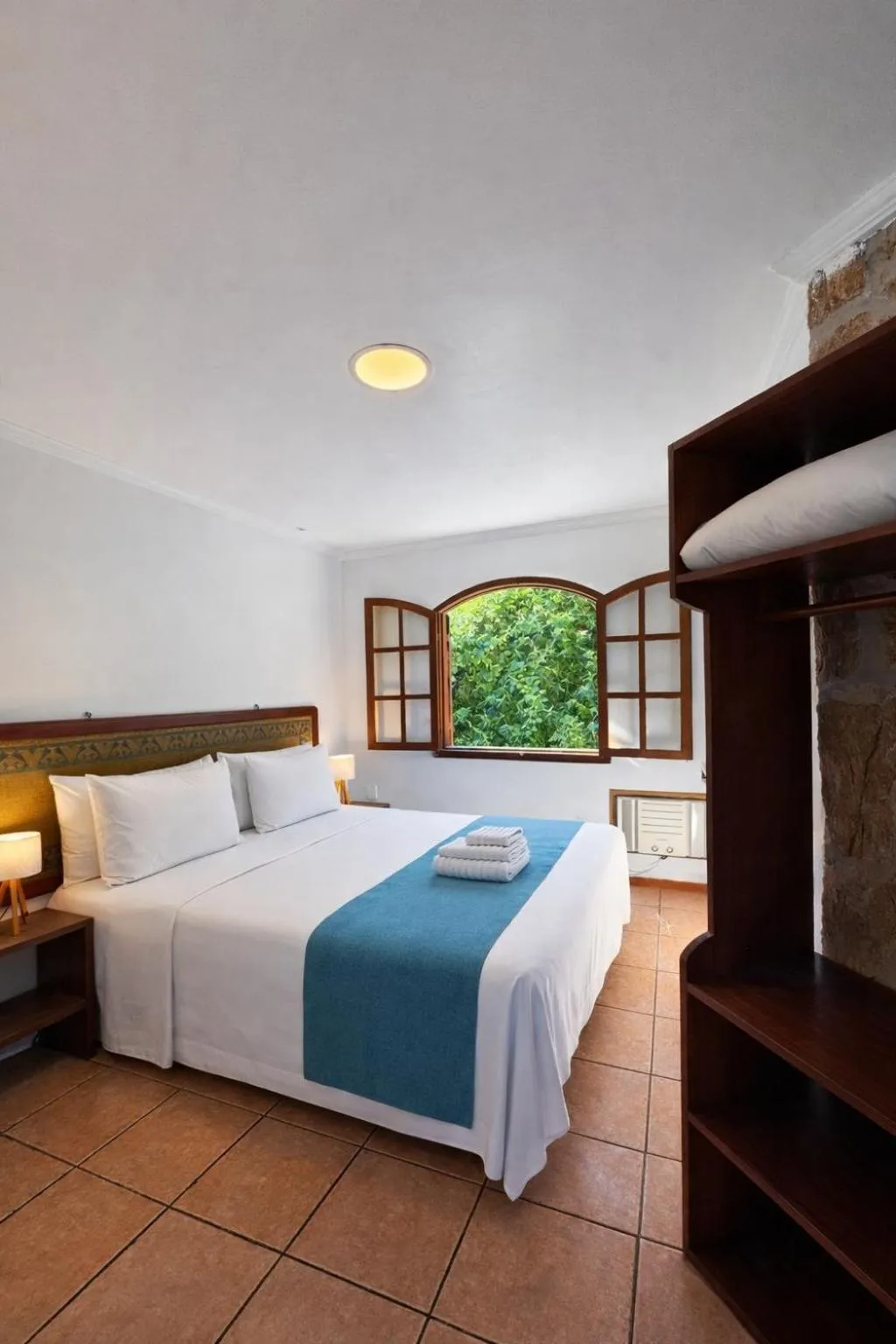 locker, Bed in Pousada Tanto Mar