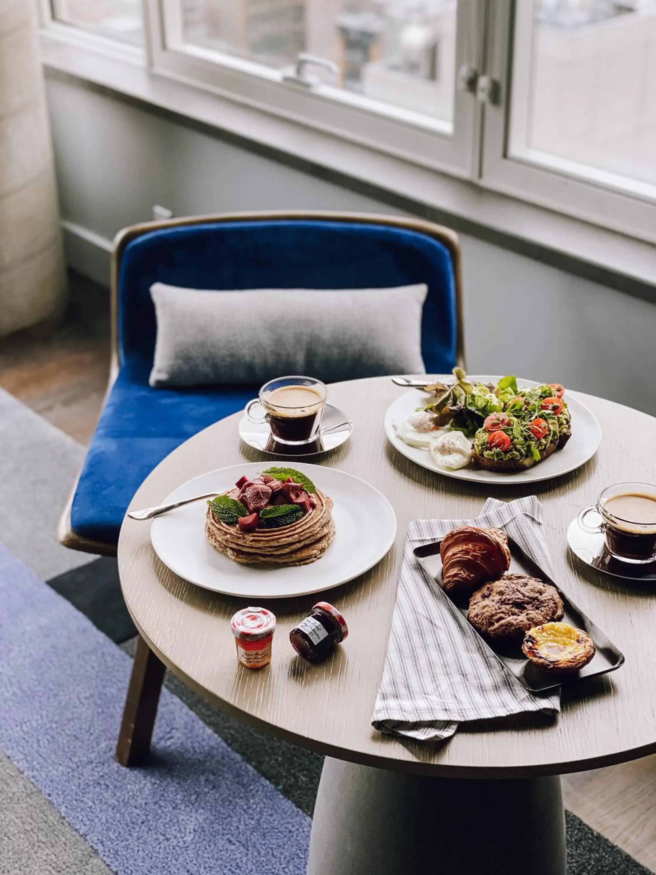 Breakfast in ModernHaus SoHo Breakfast in ModernHaus SoHo