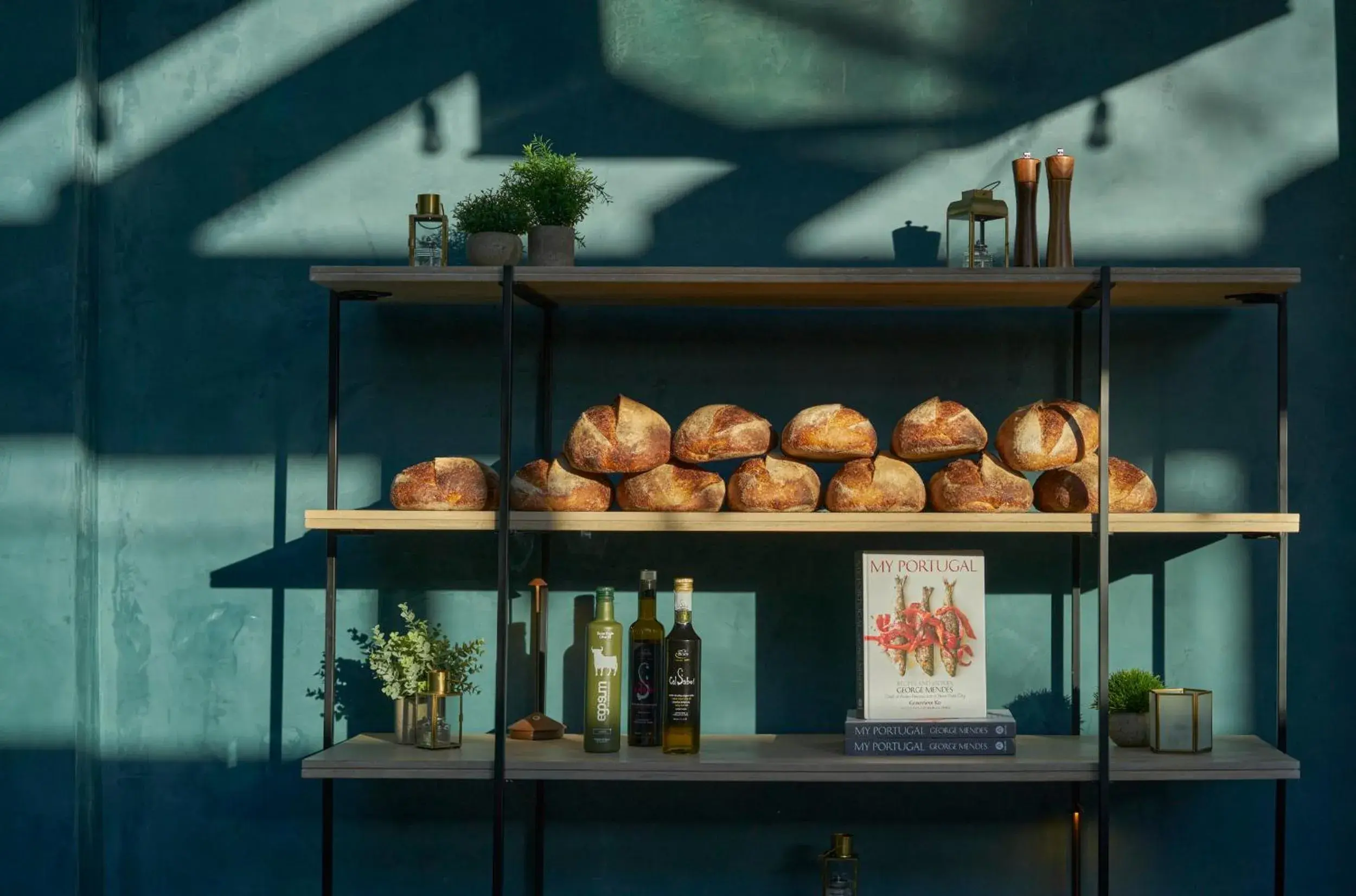 Restaurant/places to eat in ModernHaus SoHo Restaurant/places to eat in ModernHaus SoHo