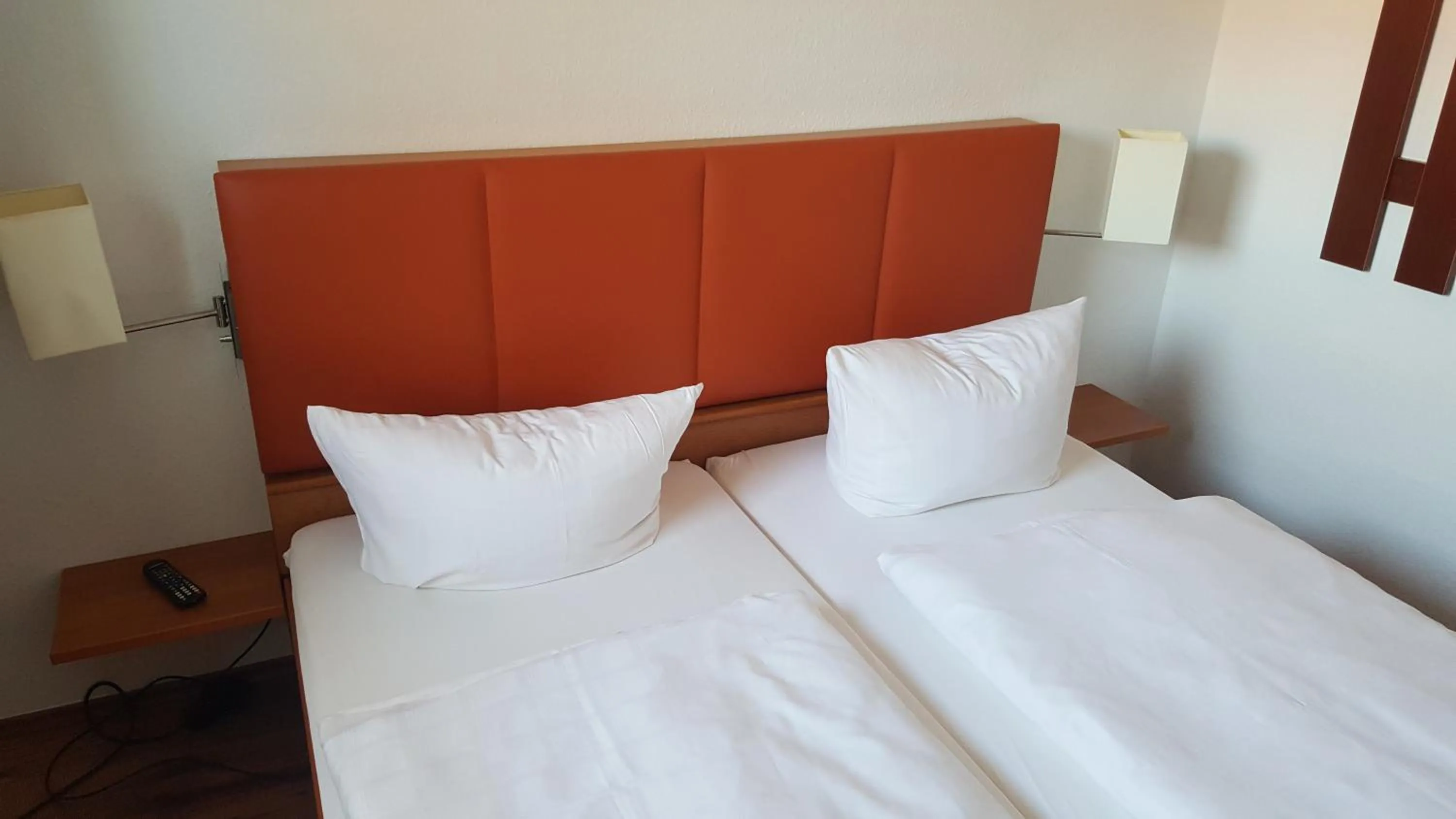 Photo of the whole room, Bed in Landhaus Knötel