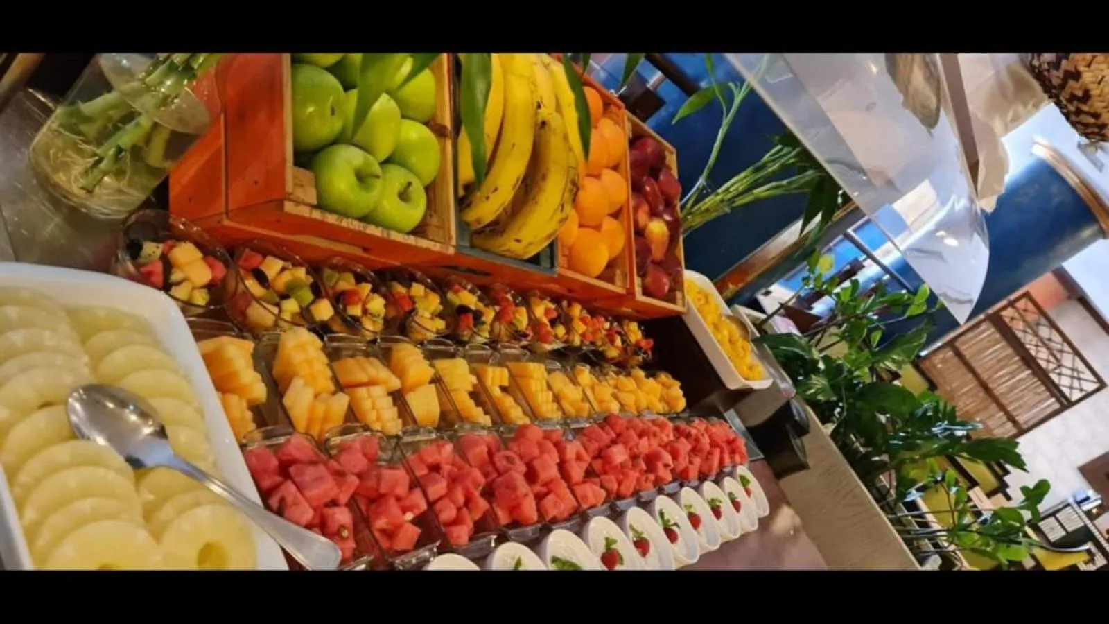 Food in Golden Tulip Al Khobar