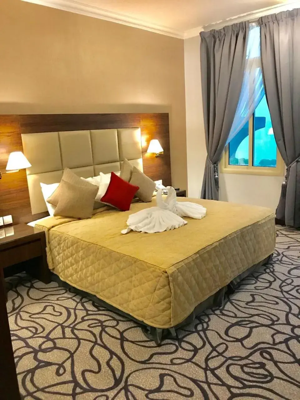 Bed in Golden Tulip Al Khobar Bed in Golden Tulip Al Khobar