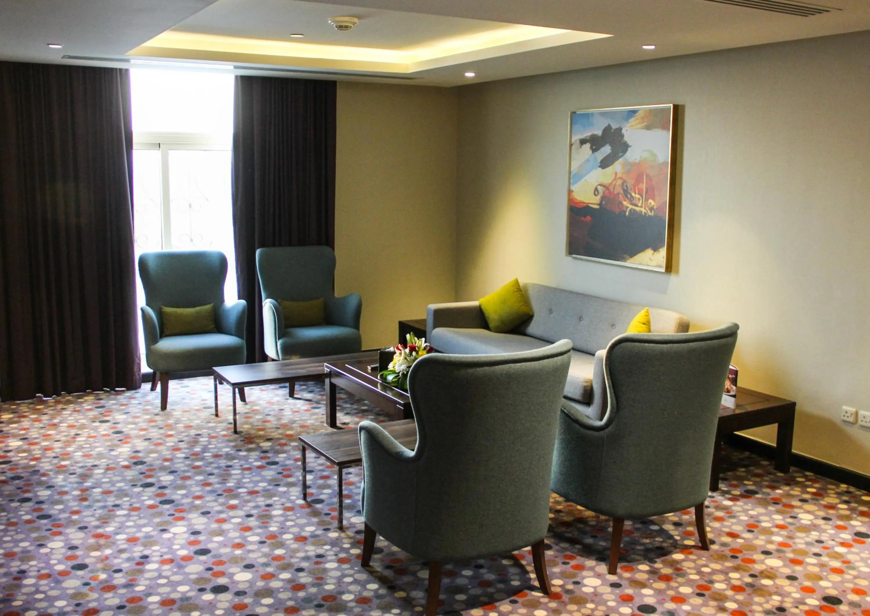 Seating area in Golden Tulip Al Khobar