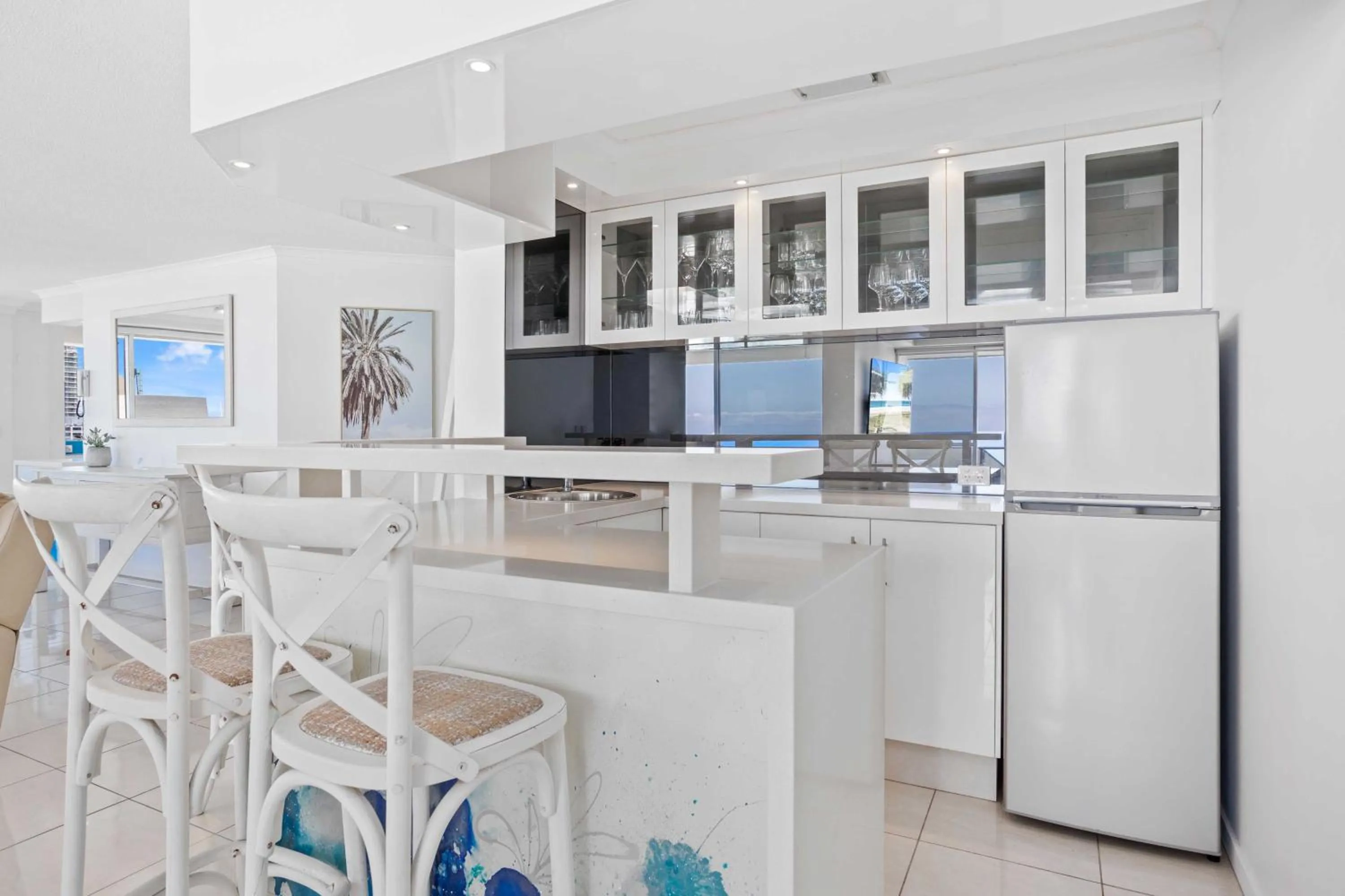 Kitchen or kitchenette in Baronnet Apartments