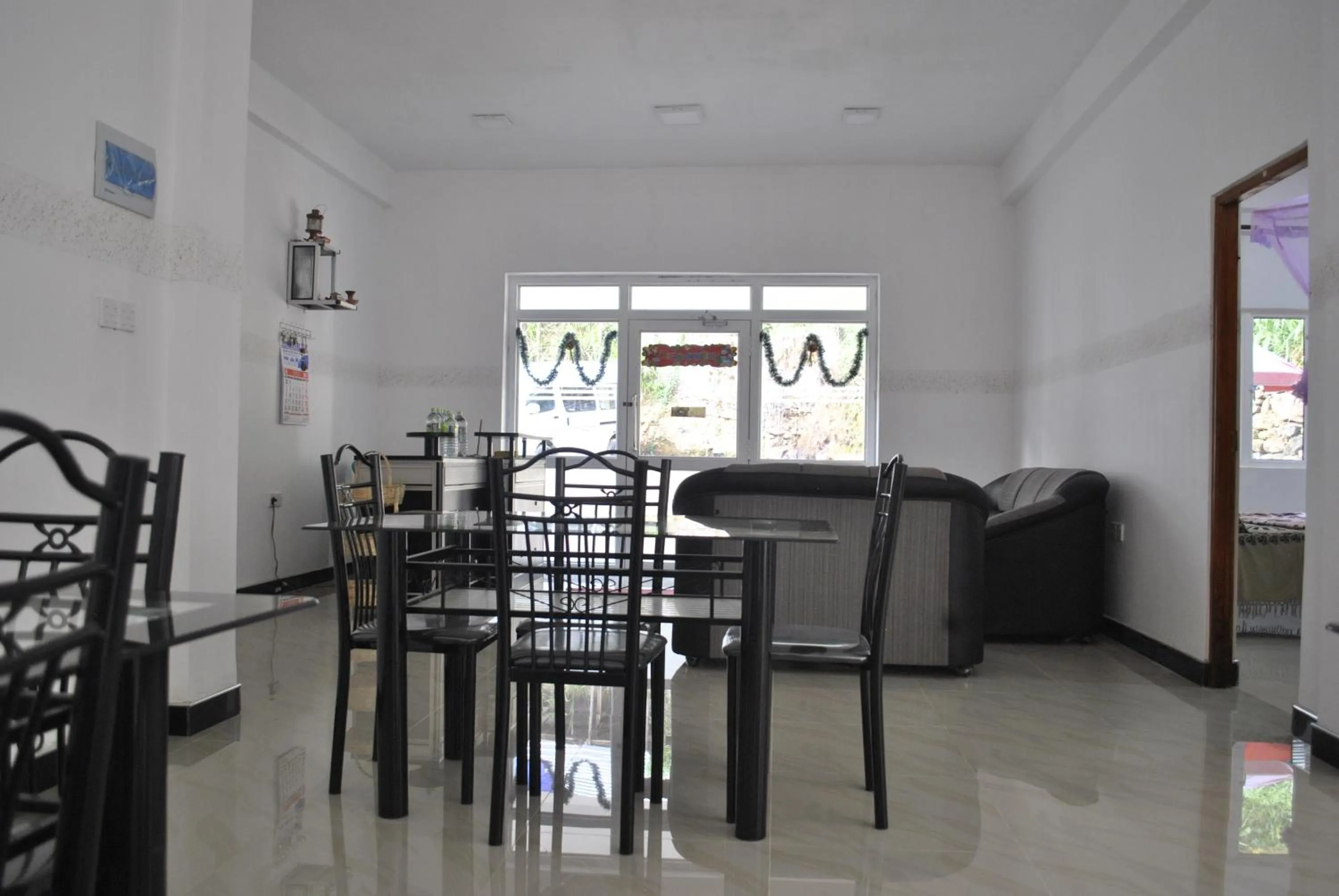 Food and drinks in Mountain Villa Adam's Peak