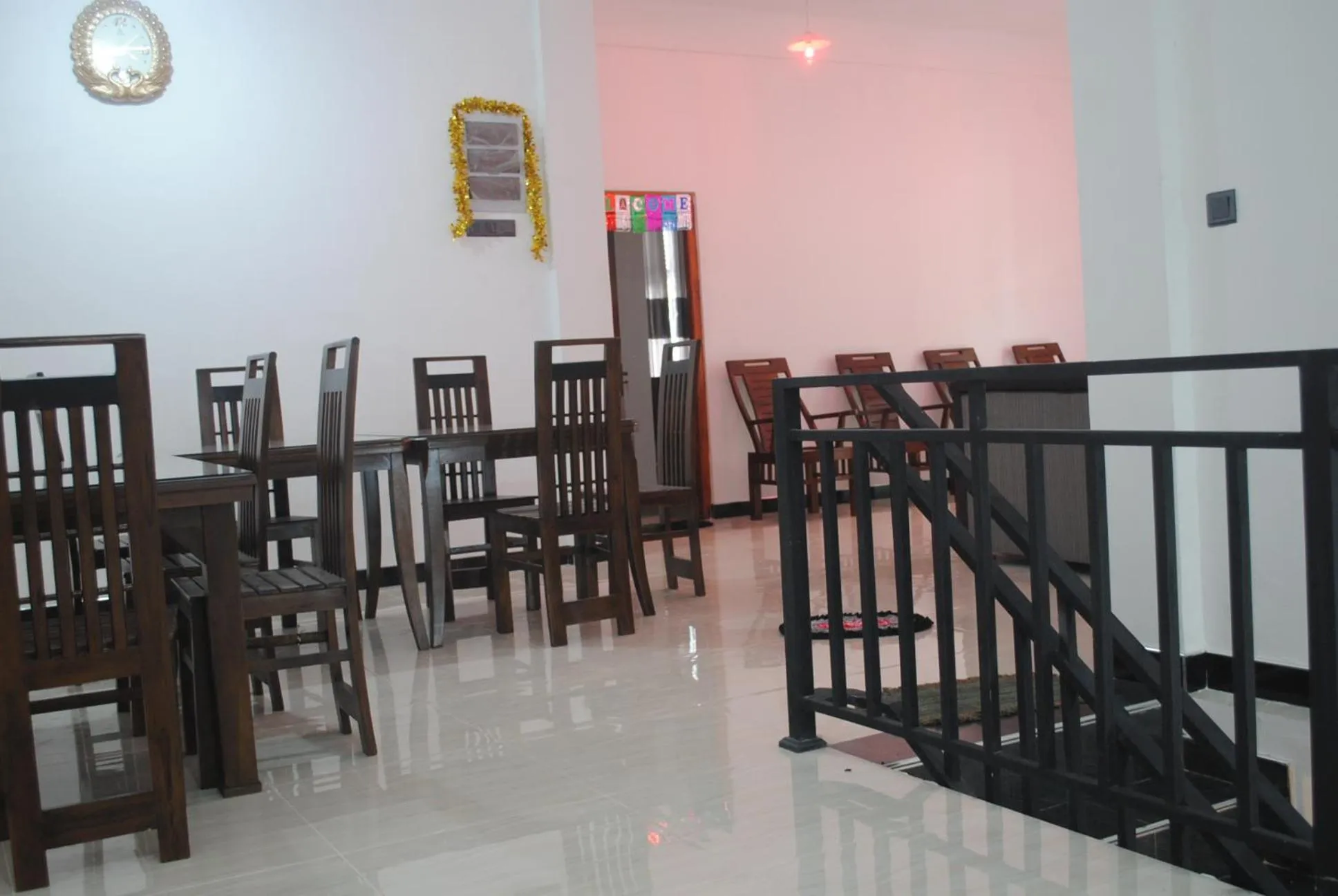 Restaurant/places to eat in Mountain Villa Adam's Peak