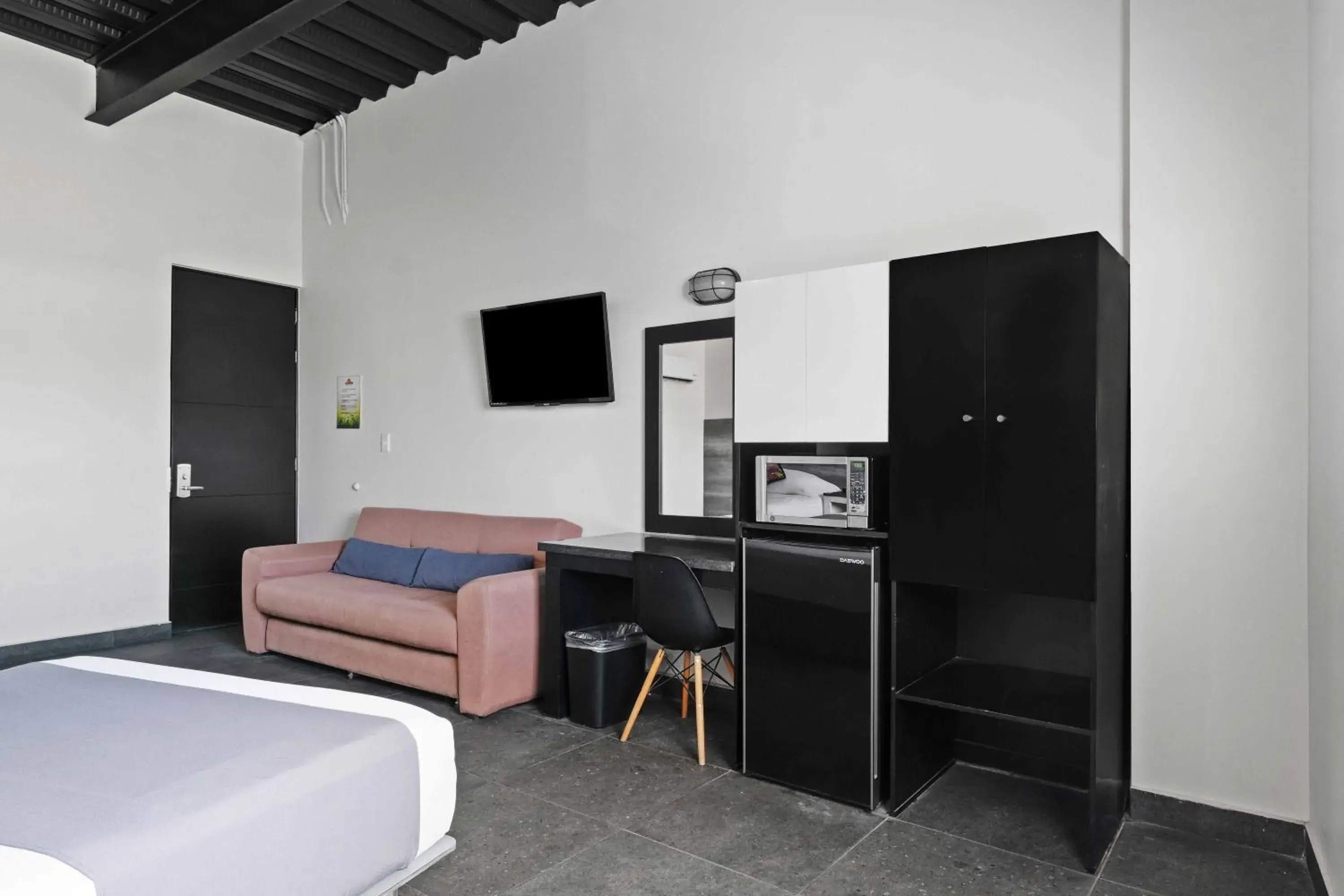 Photo of the whole room, Bed in Homesuites Malecon Photo of the whole room, Bed in Homesuites Malecon