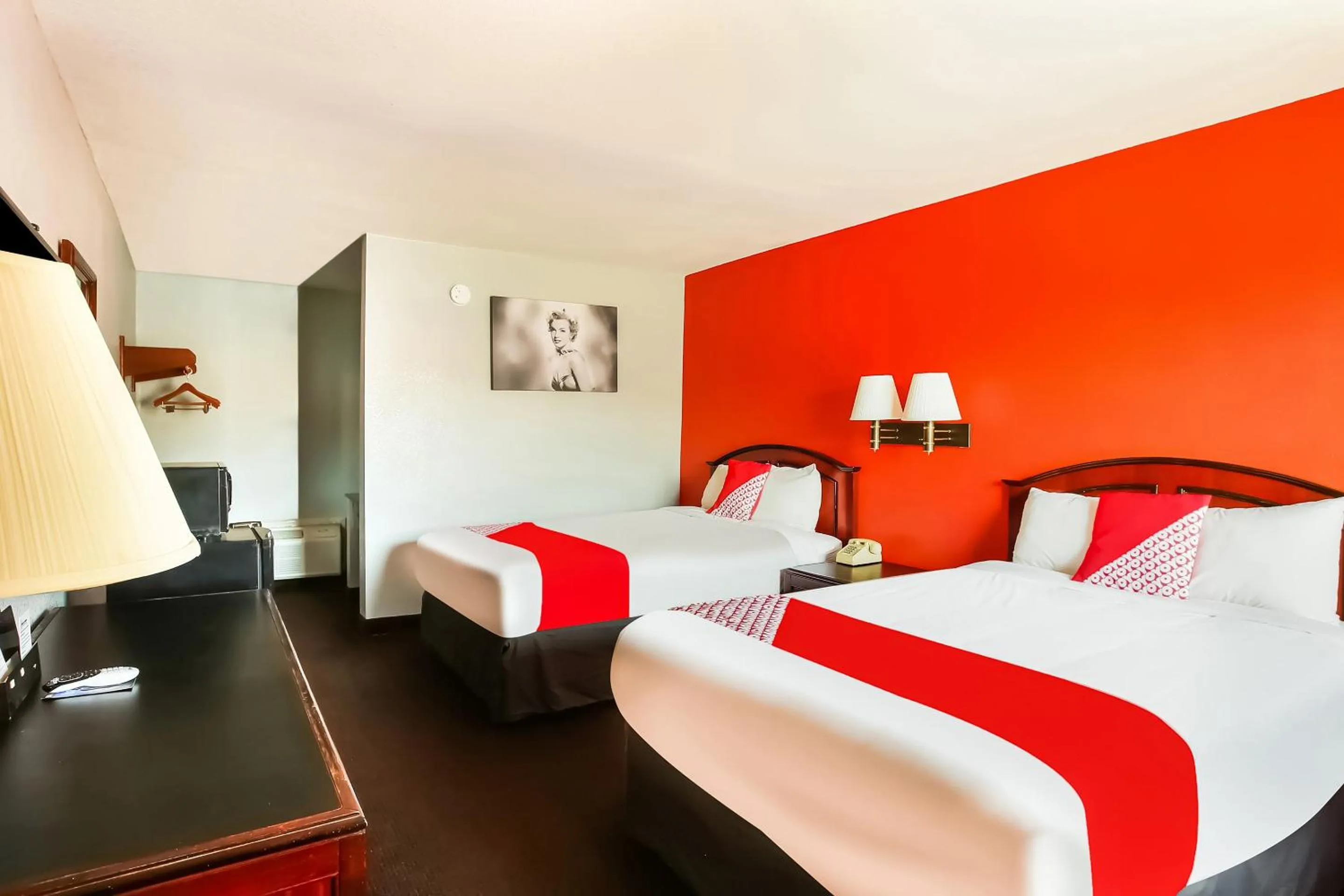 Bedroom, Bed in OYO Hotel Texarkana North Heights AR Hwy I-30