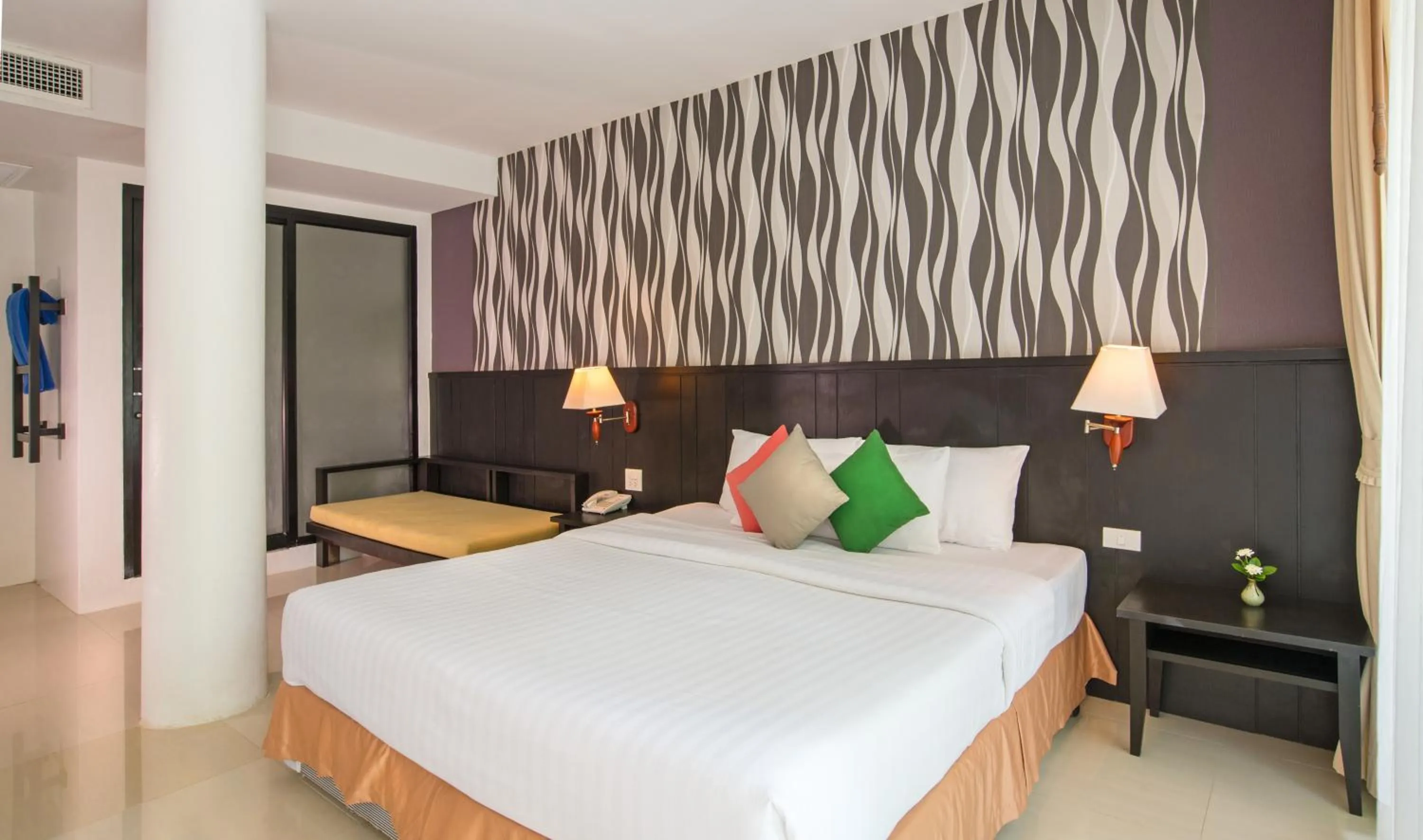 Bedroom, Bed in Sand Sea Resort Railay Beach