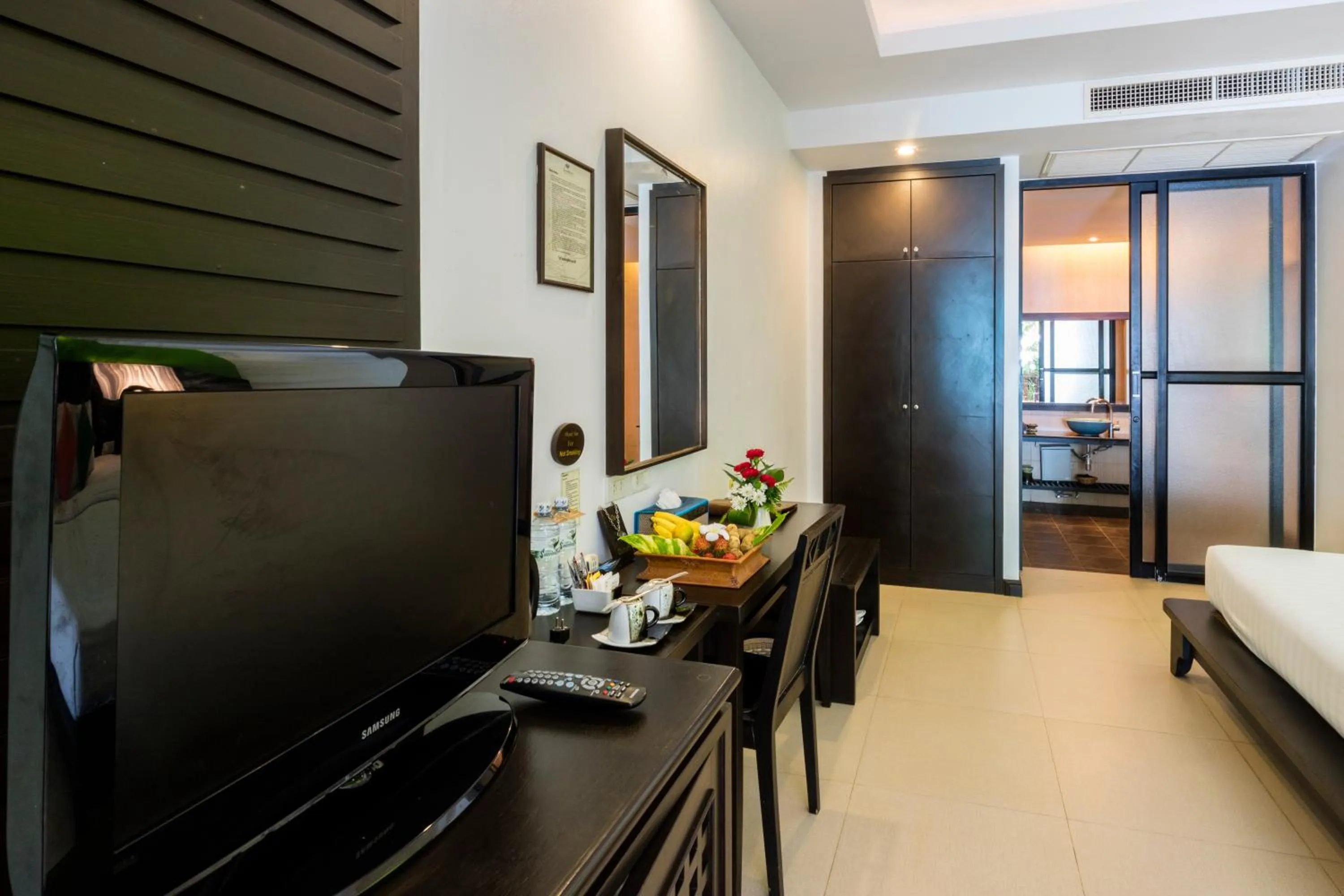 Bedroom, Bed in Sand Sea Resort Railay Beach