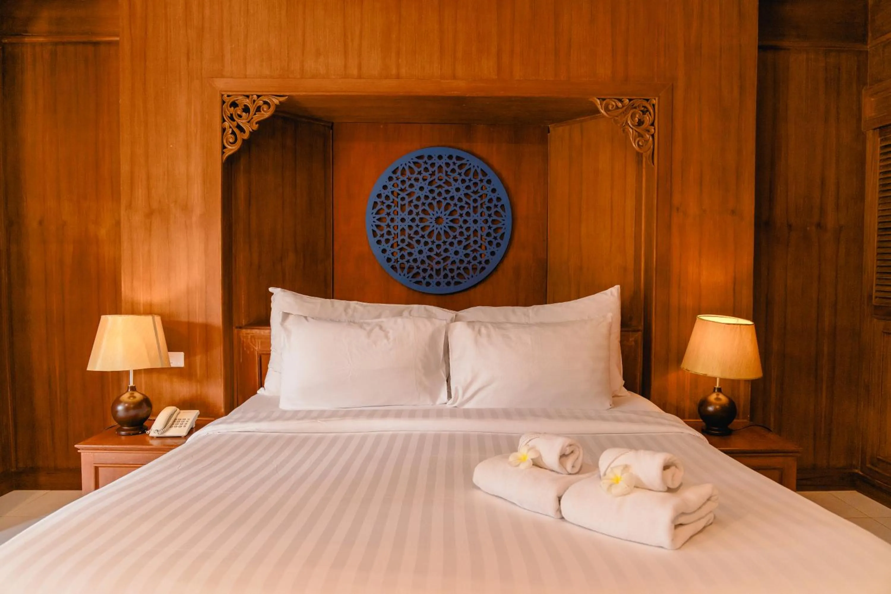 Bed in Sand Sea Resort Railay Beach