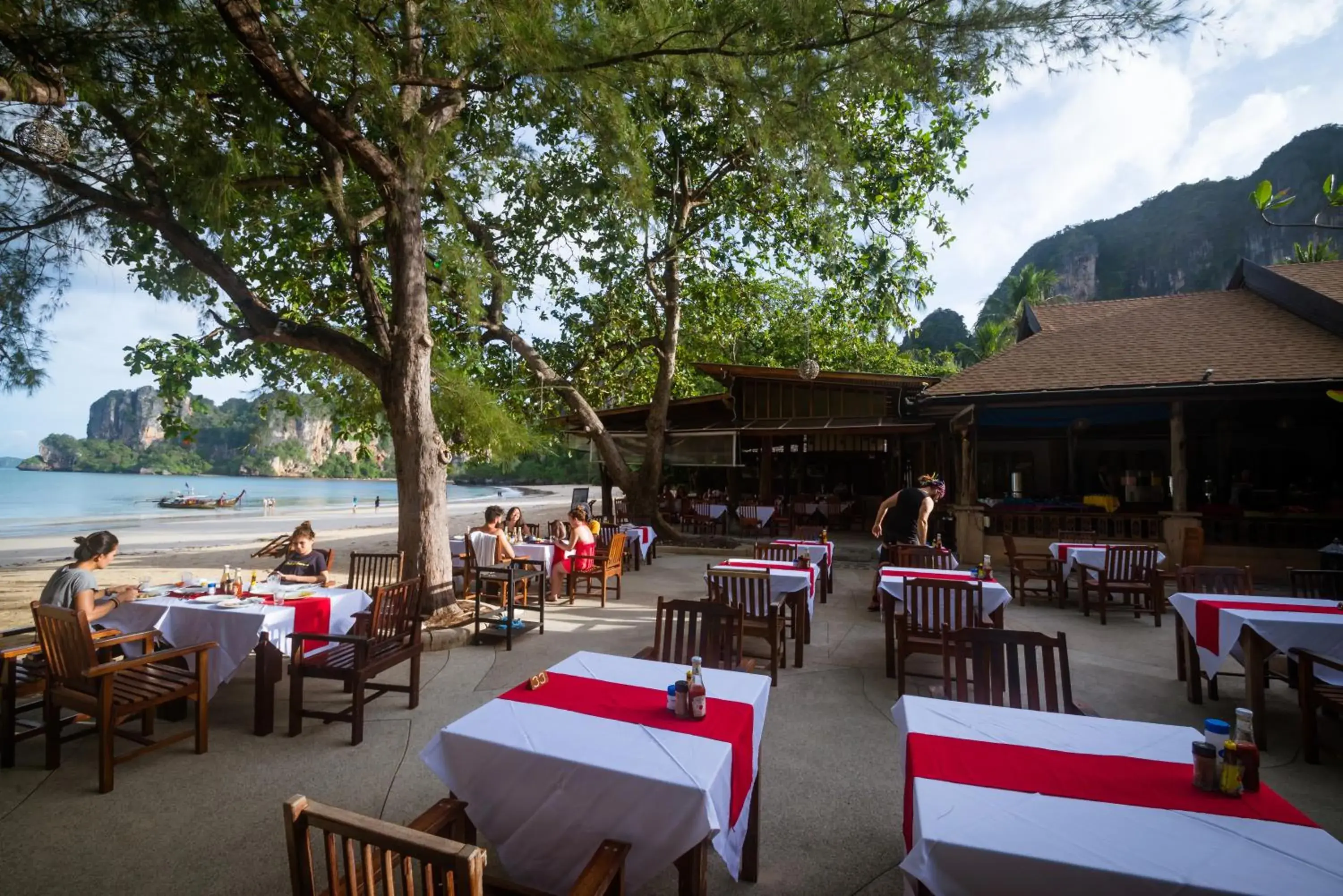Restaurant/places to eat in Sand Sea Resort Railay Beach Restaurant/places to eat in Sand Sea Resort Railay Beach
