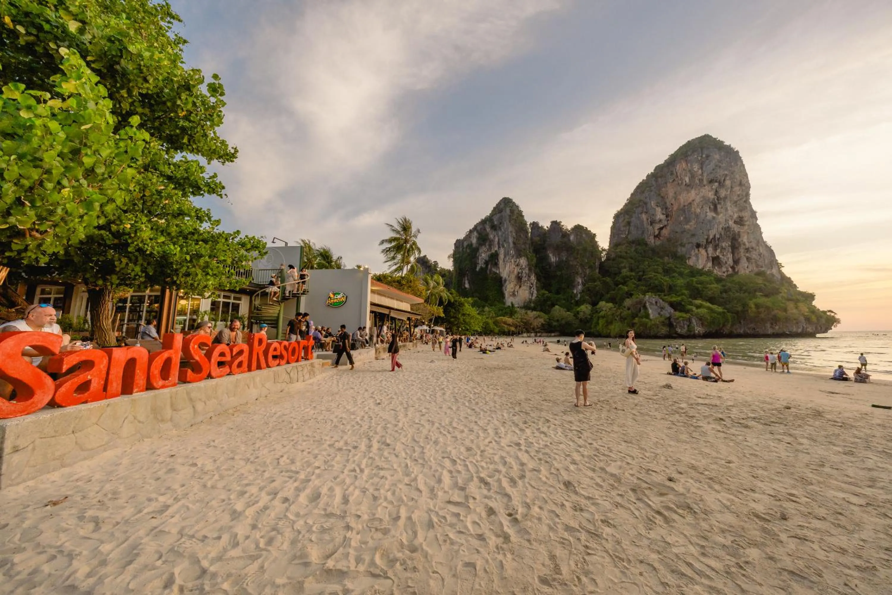 Beach in Sand Sea Resort Railay Beach