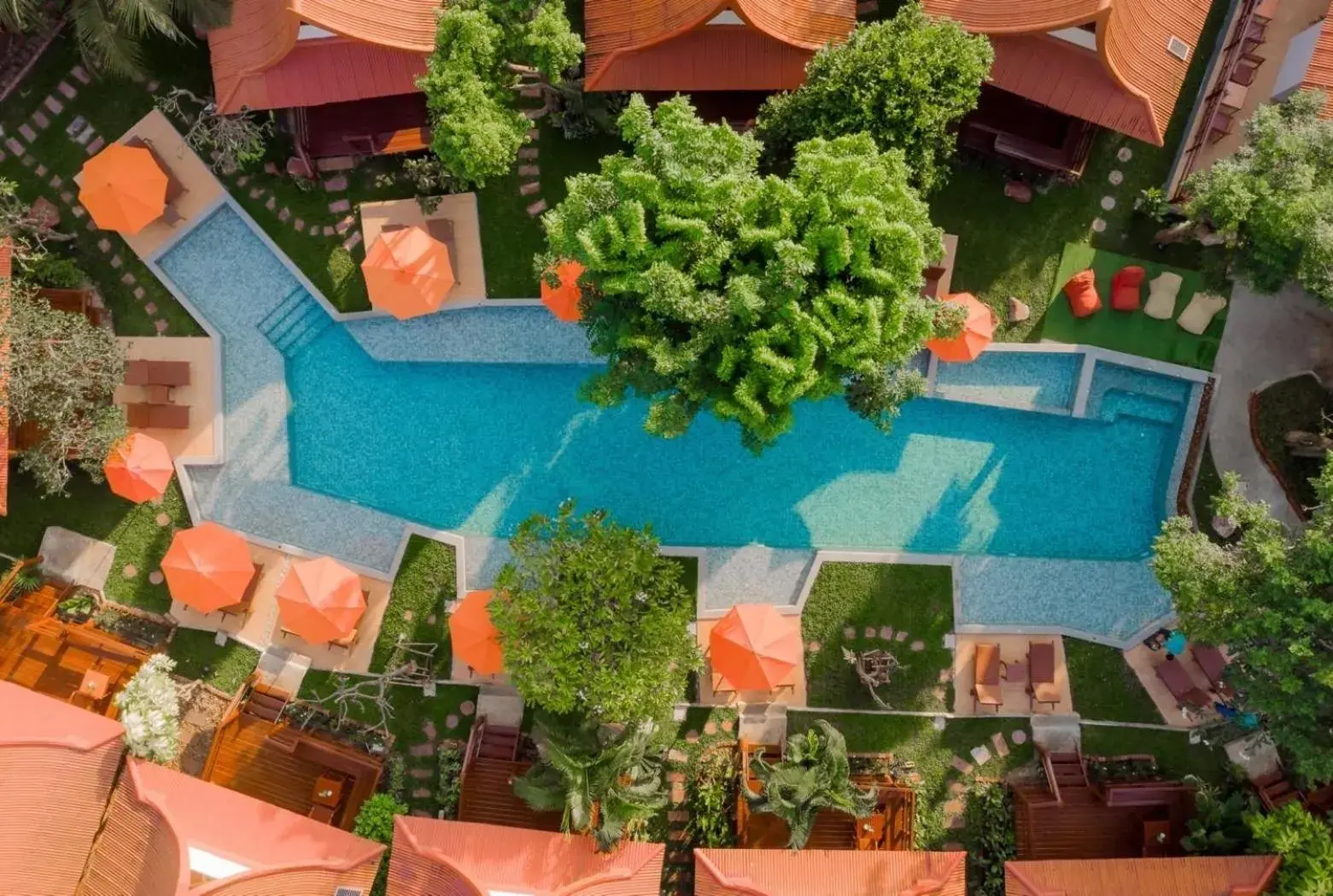 Pool view in Baan Duangkaew Resort Pool view in Baan Duangkaew Resort