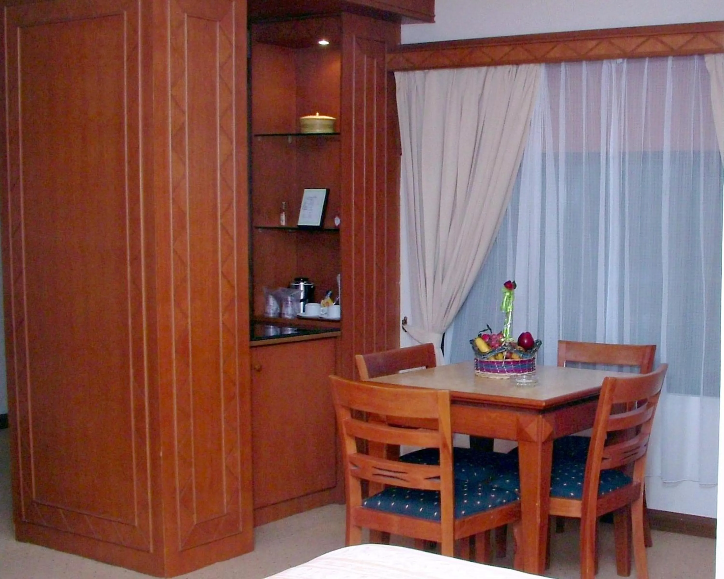 Dining area in Hotel Sibayak Internasional
