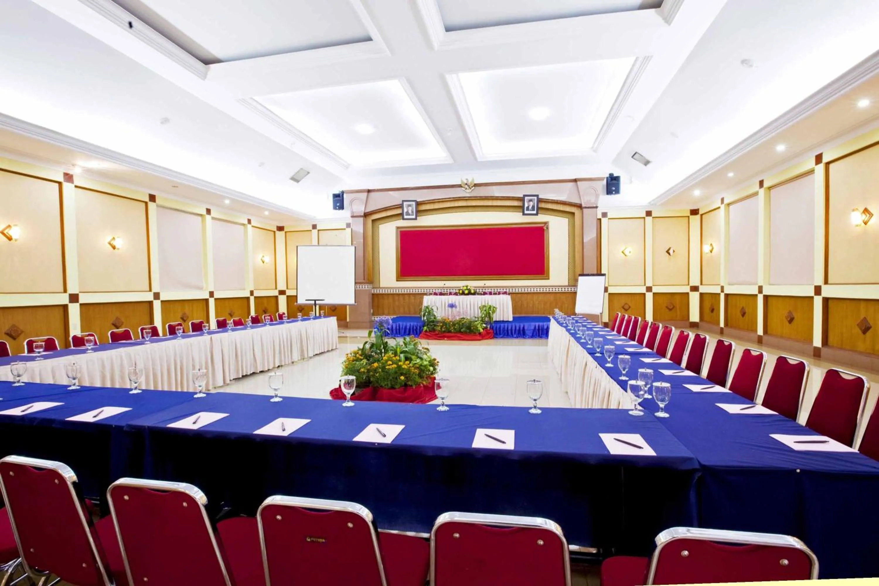 Business facilities in Hotel Sibayak Internasional