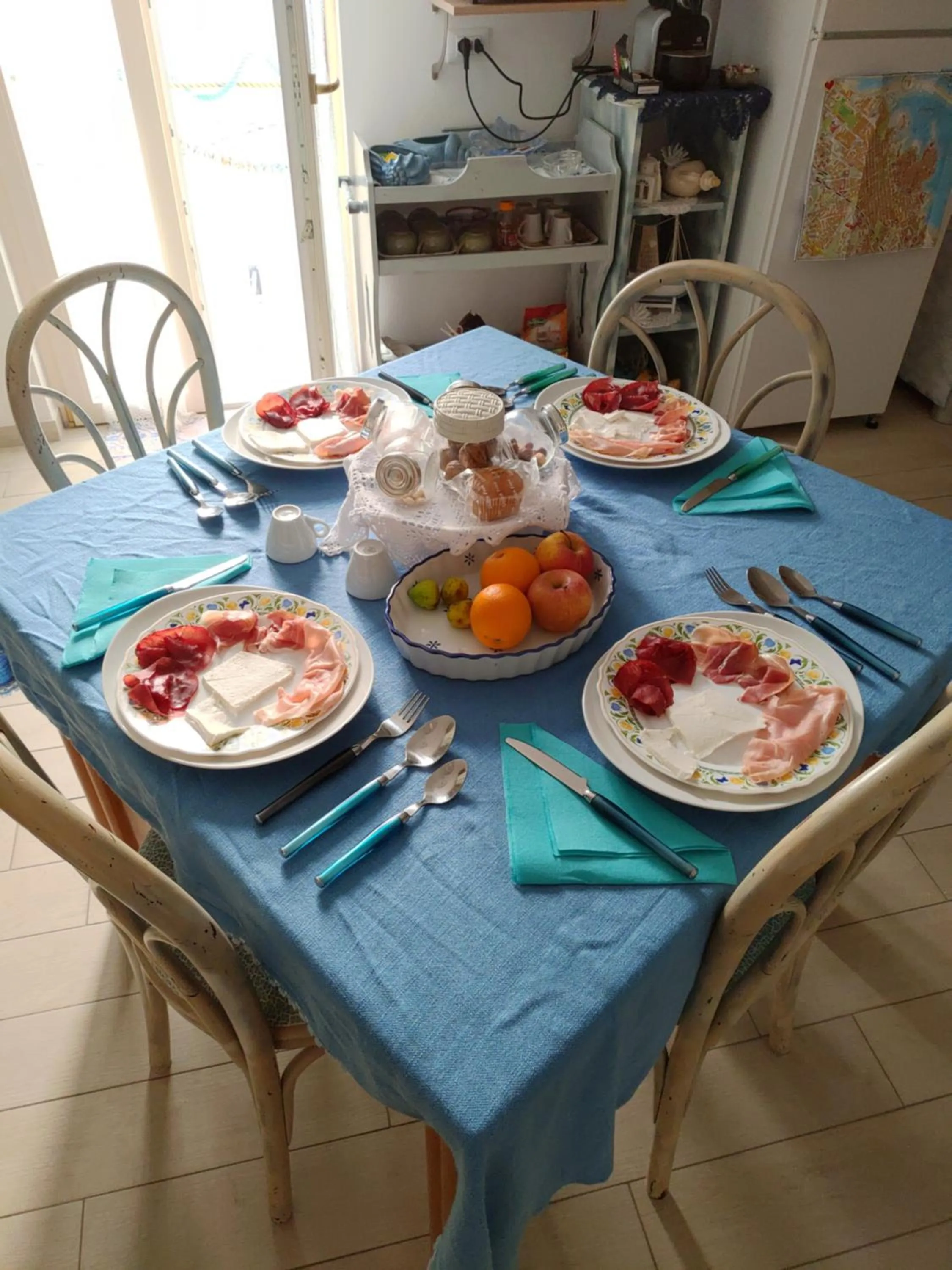 Dining area in B&B U Mare Mio