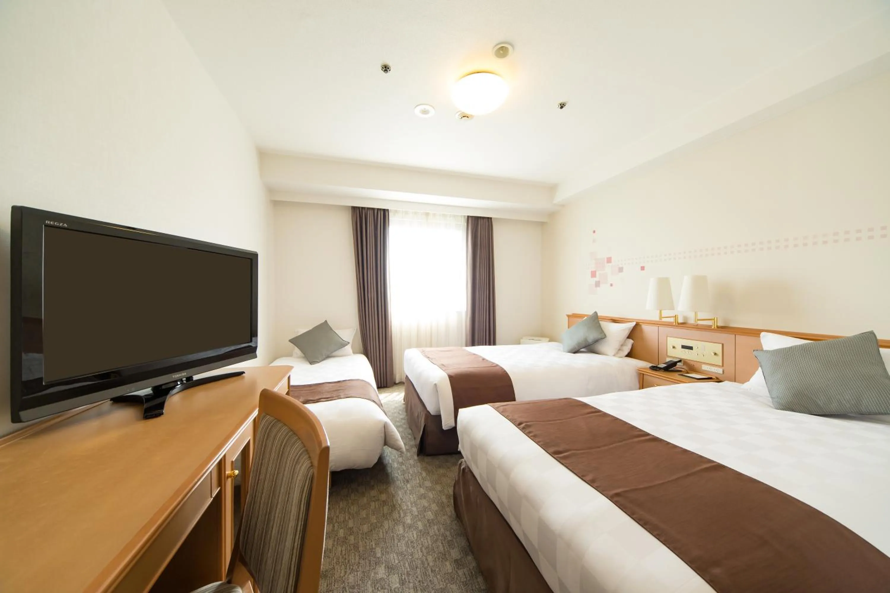 Photo of the whole room, Bed in Osaka Tokyu REI Hotel