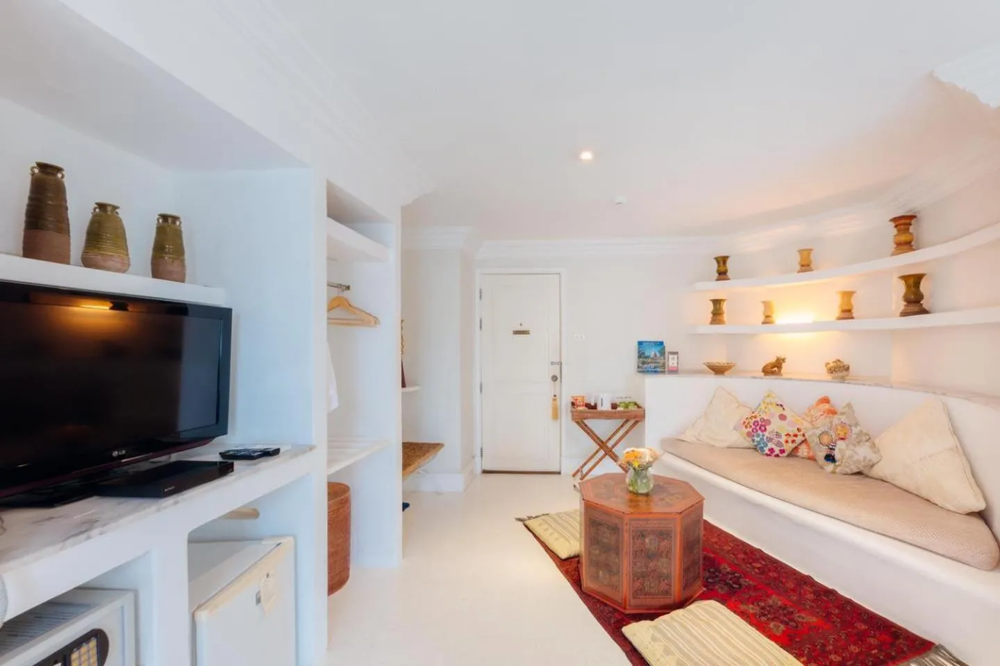 TV and multimedia, Bed in At Niman conceptual Home chiangmai