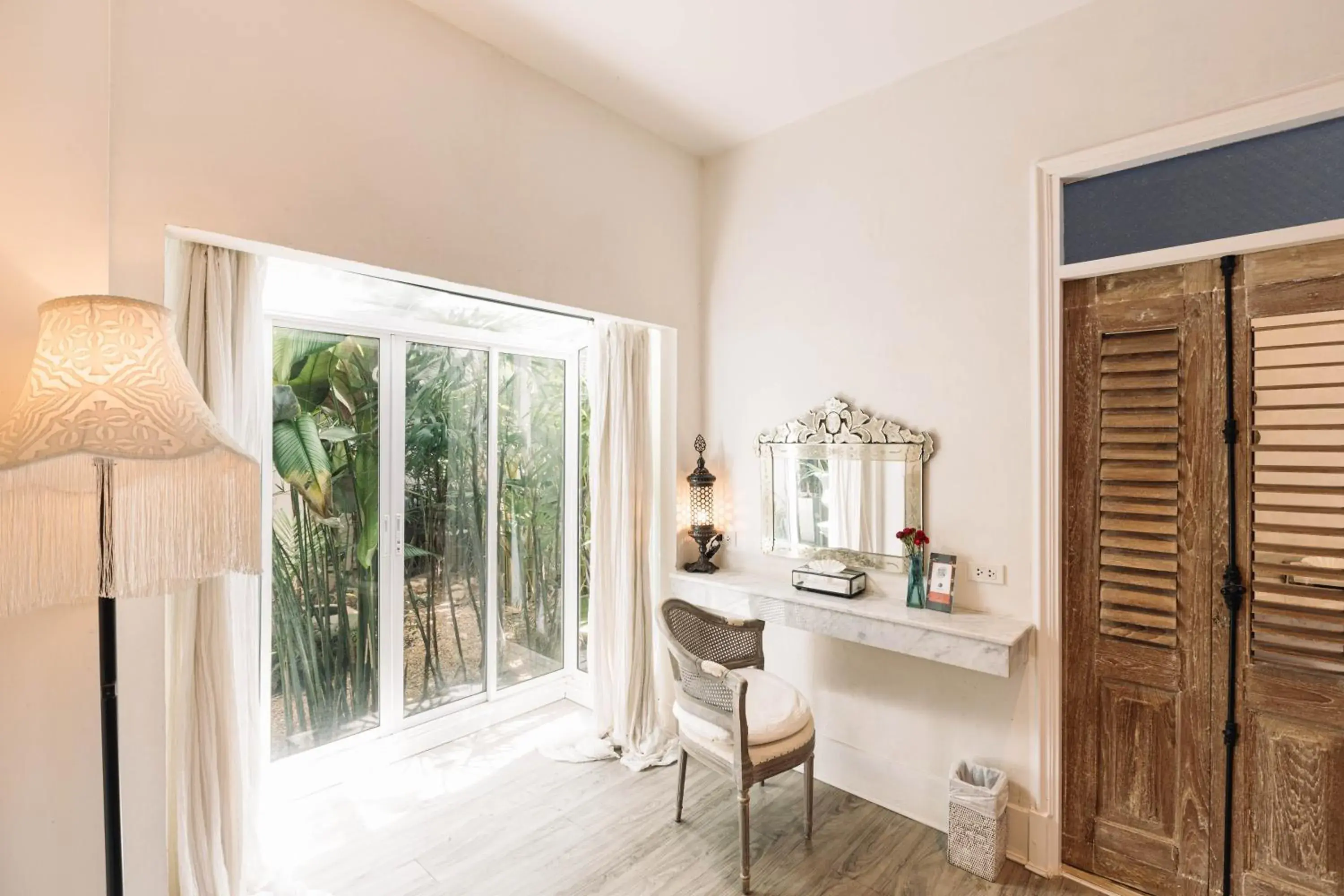 Garden view in At Niman conceptual Home chiangmai Garden view in At Niman conceptual Home chiangmai