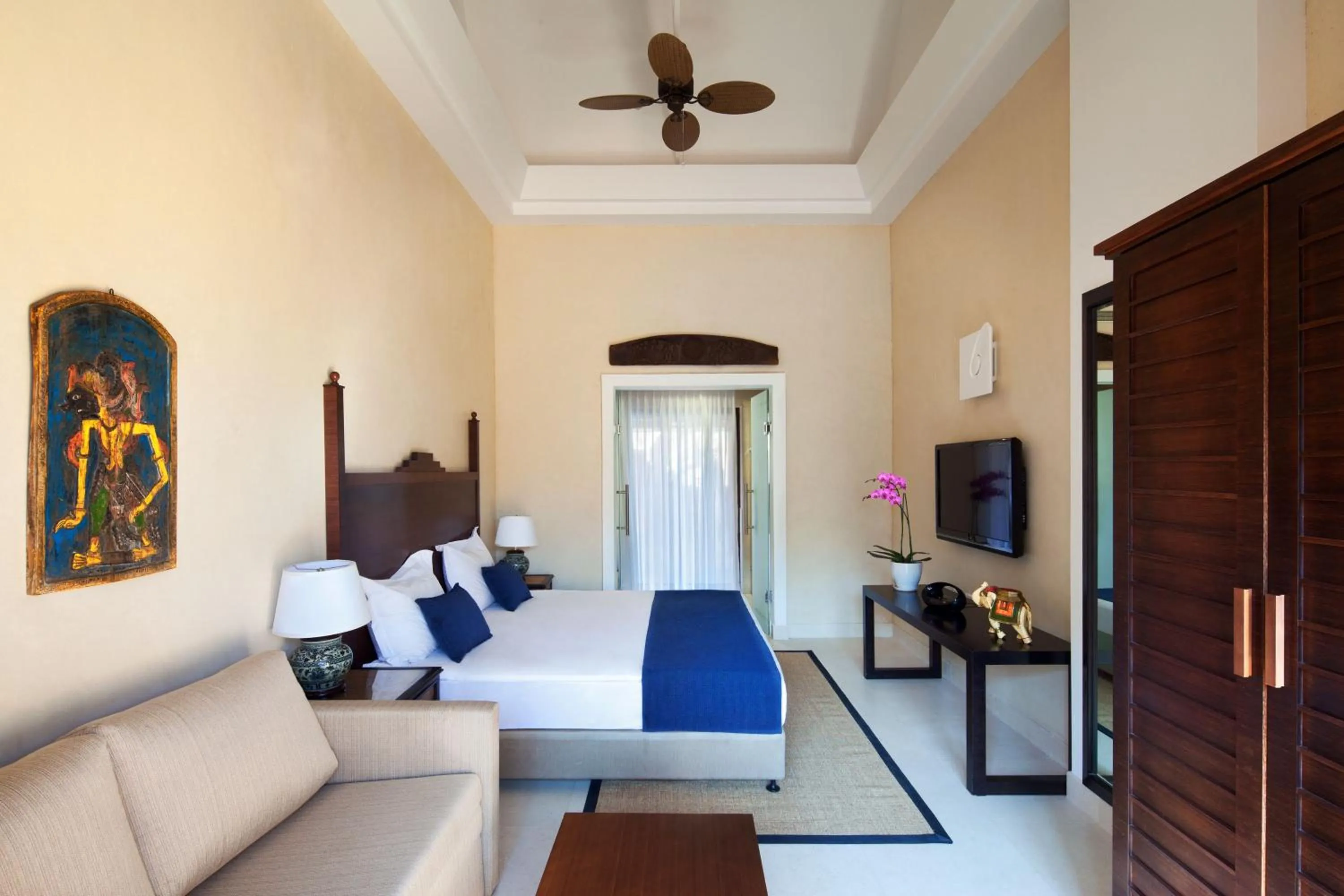 Photo of the whole room, Bed in Orchid Eilat Hotel