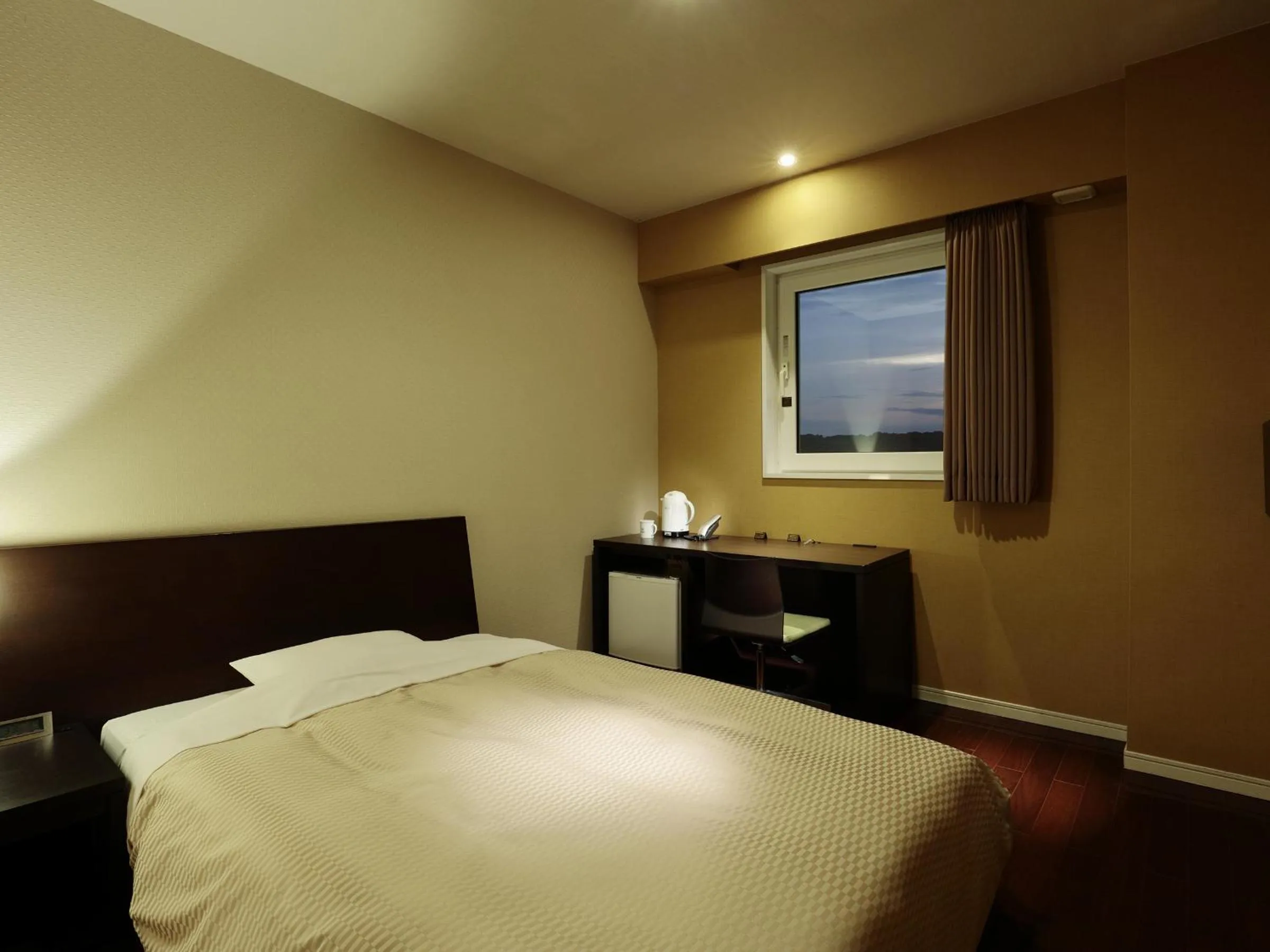 Bedroom, Bed in Candeo Hotels Shizuoka Shimada