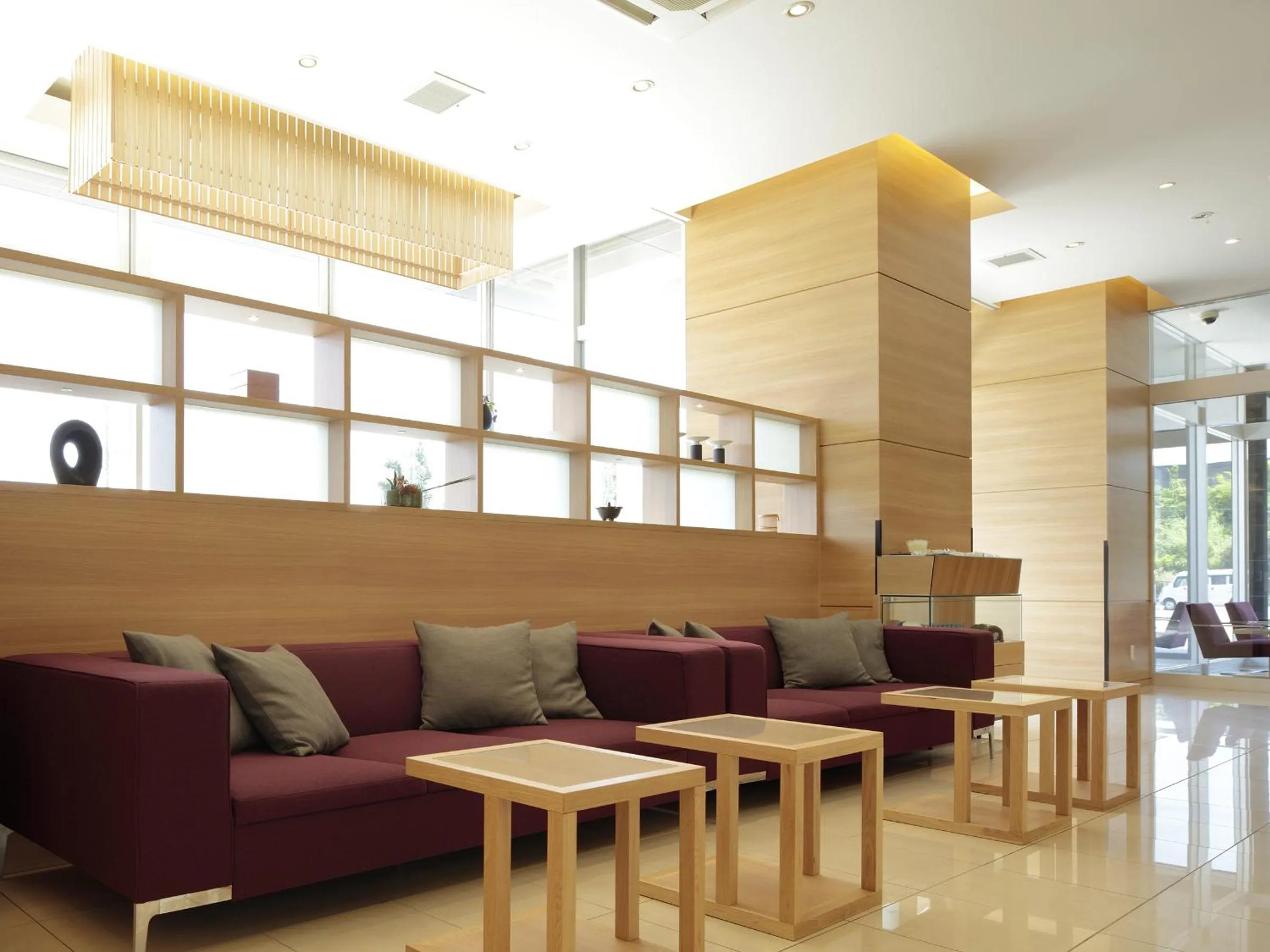 Lobby or reception in Candeo Hotels Shizuoka Shimada