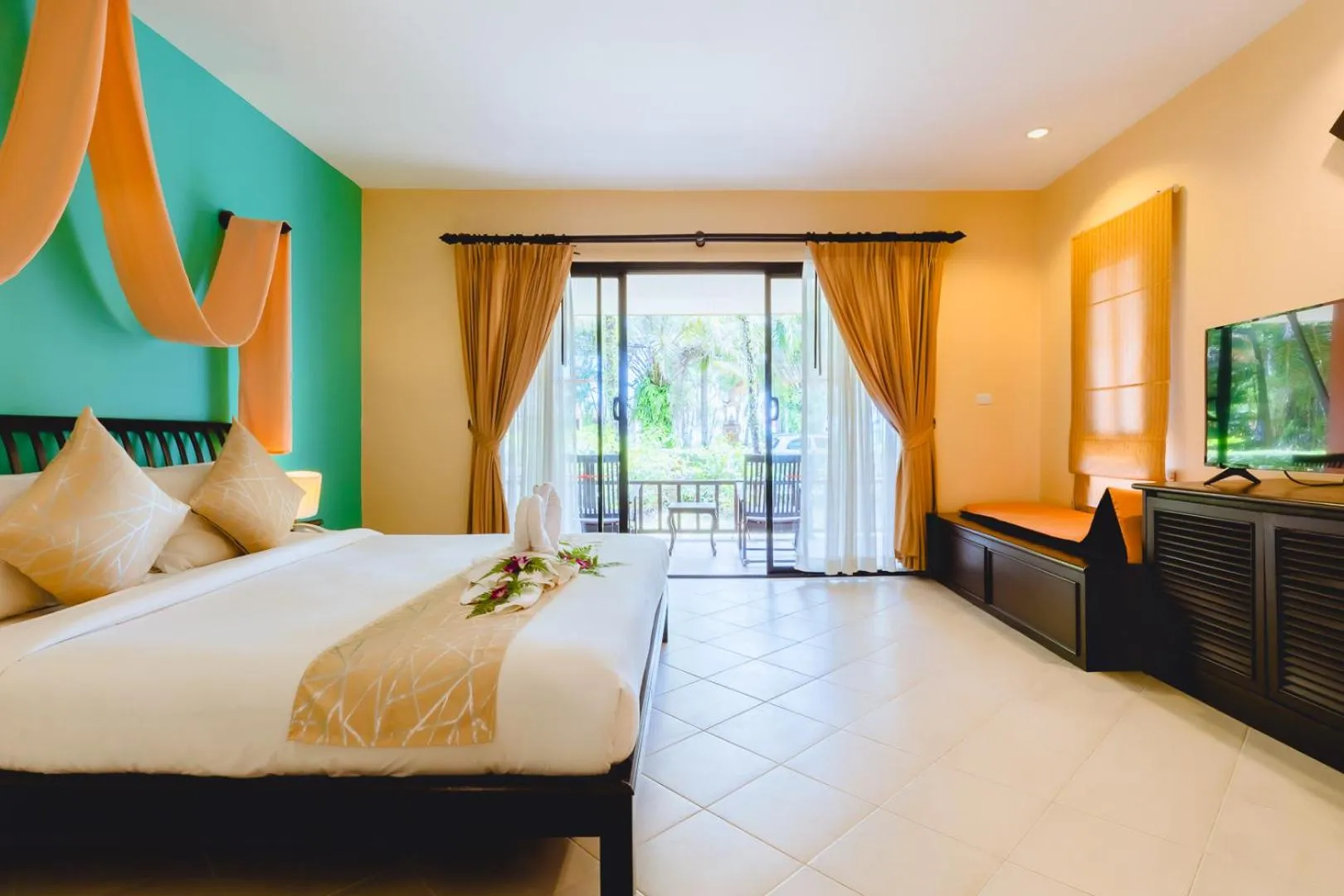 Bed in Sudala Beach Resort