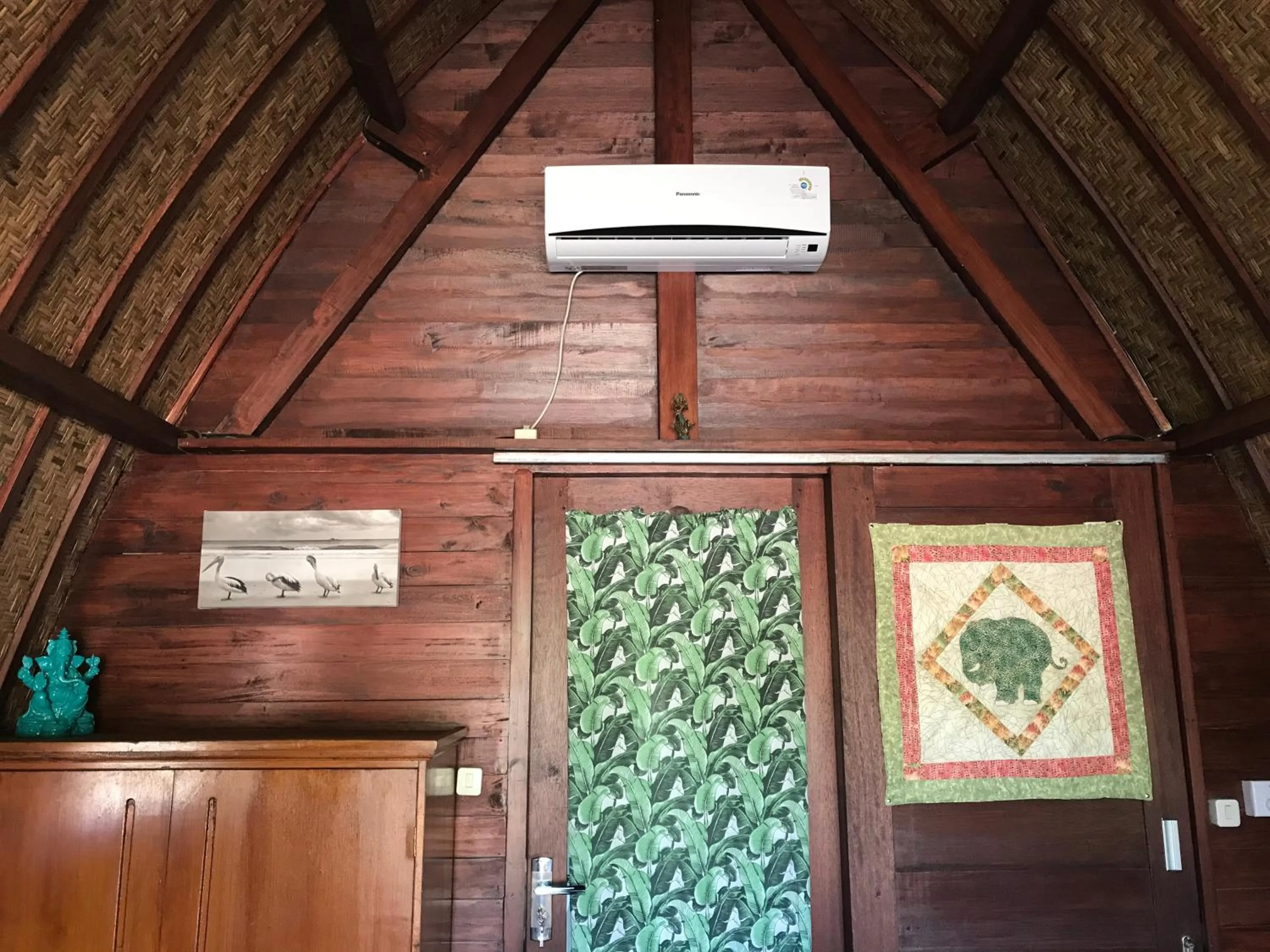 Meno Madia Bungalows