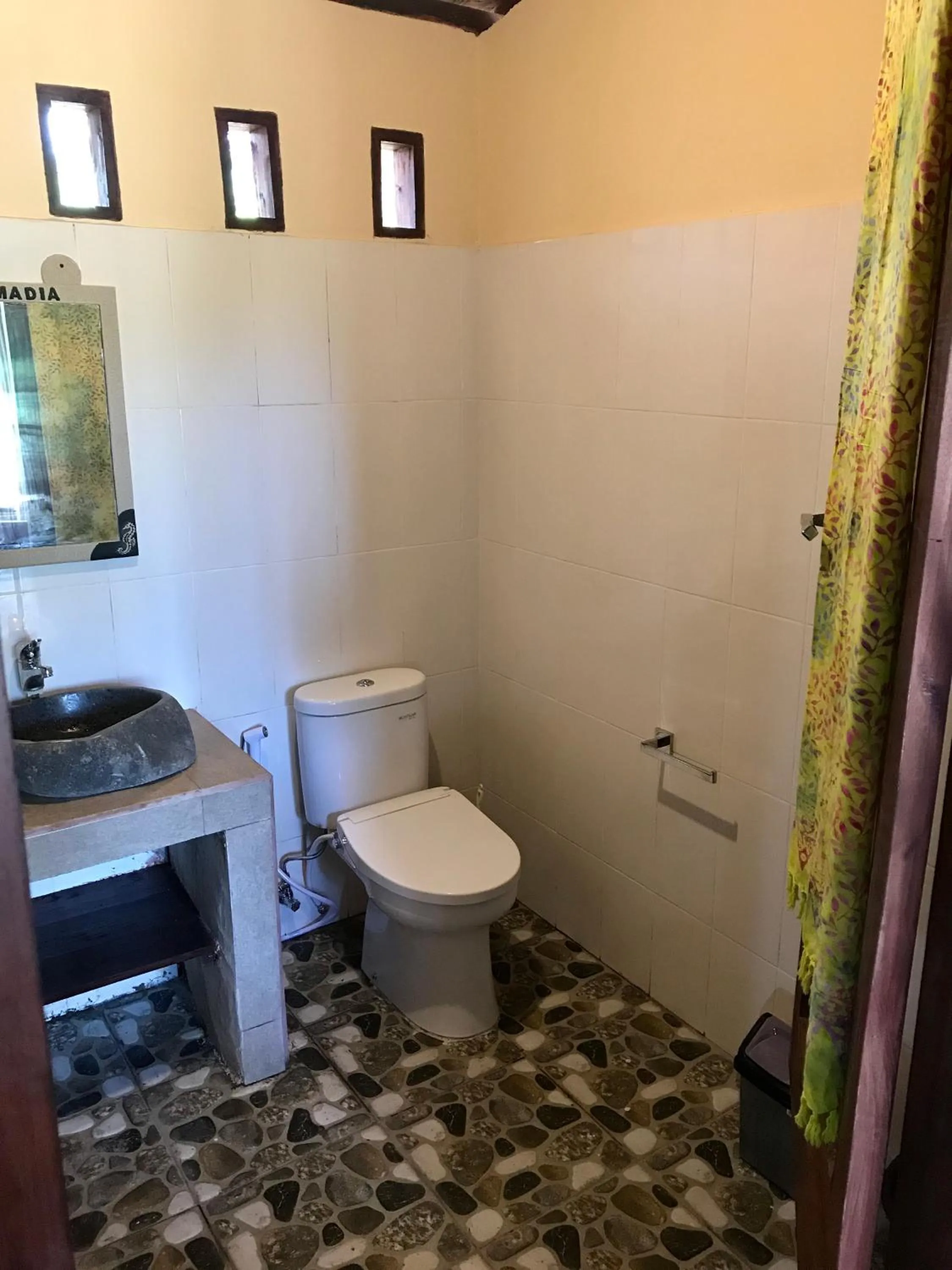 Meno Madia Bungalows