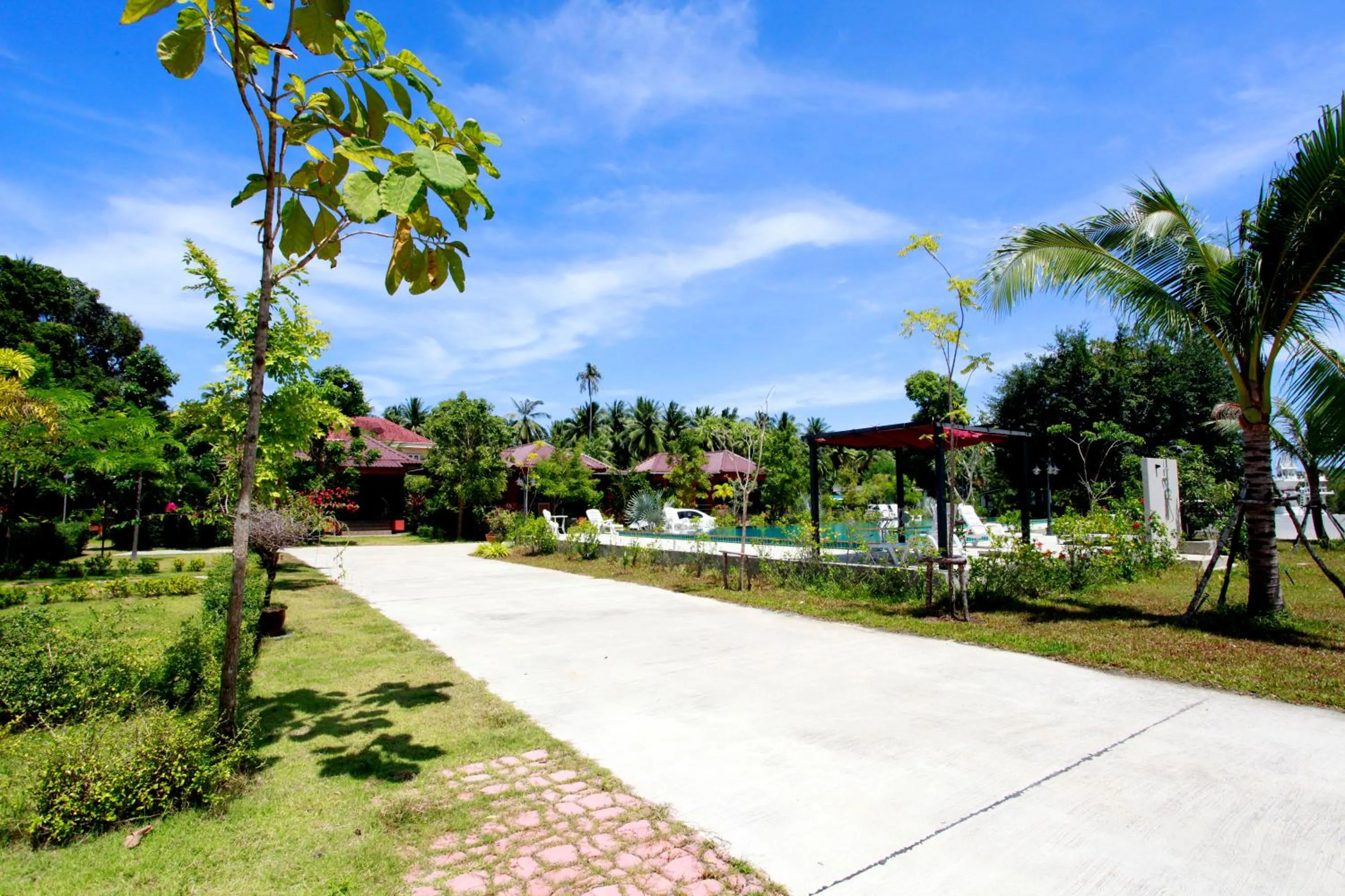 Swimming pool in Saree Lagoon Villa Koh Samui