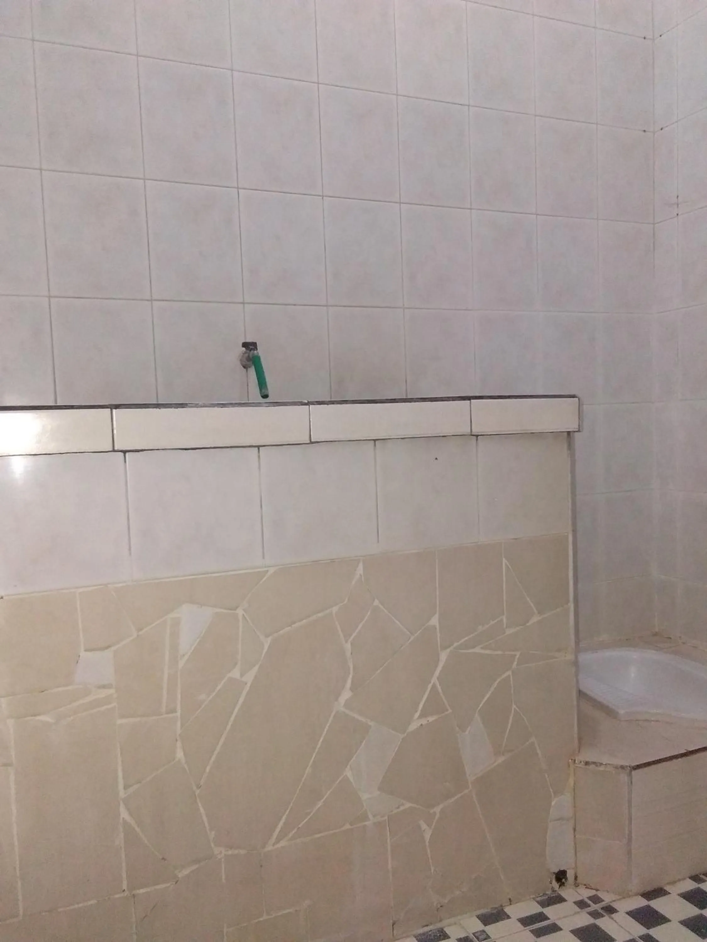 Bathroom in Puri Garden Batu