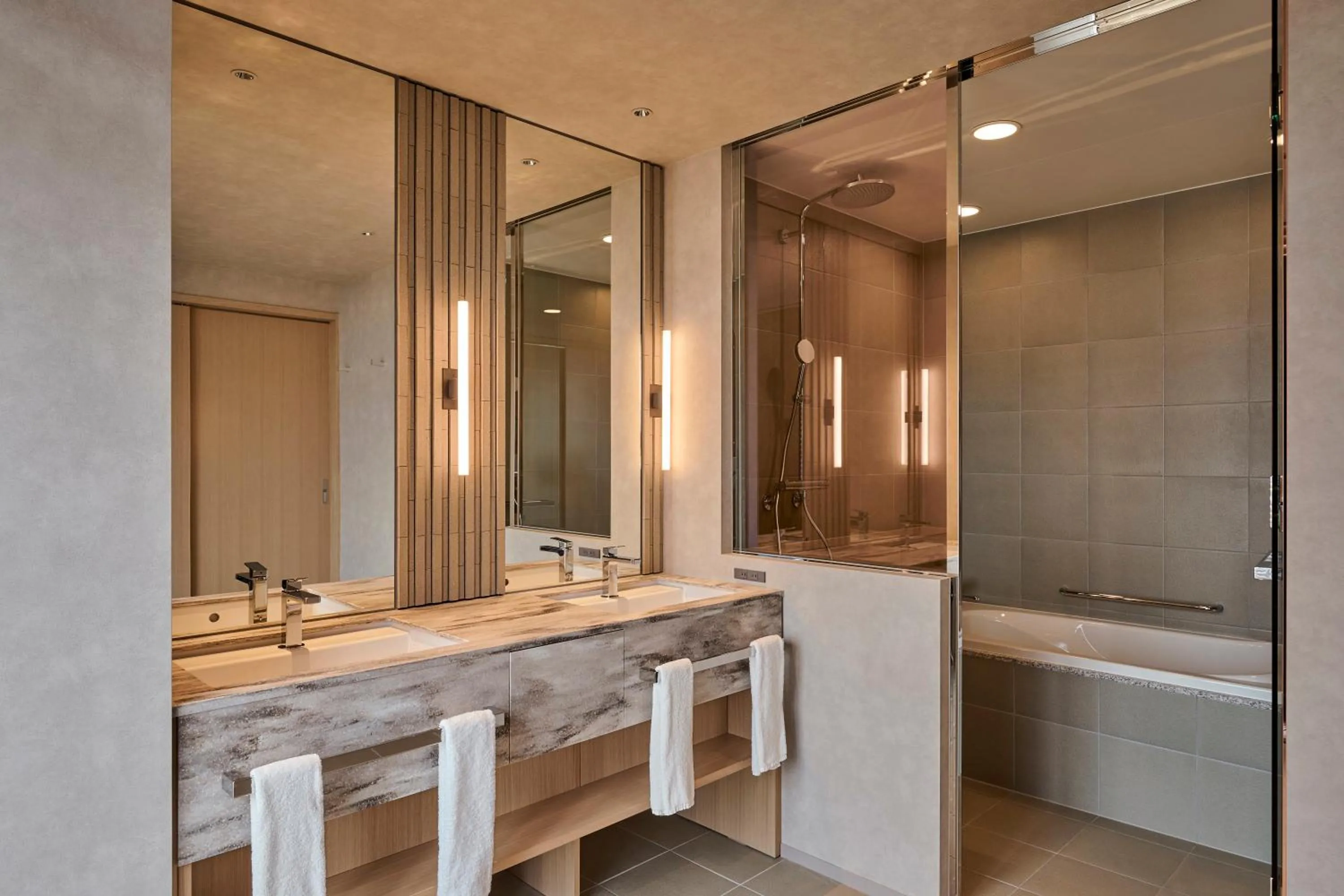 Bathroom in The Royal Park Hotel Iconic Tokyo Shiodome