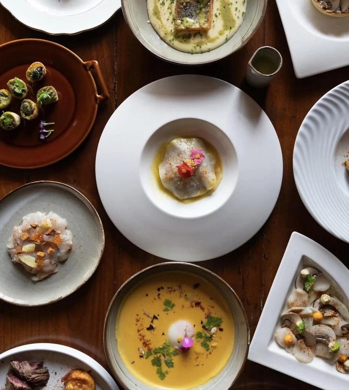 Restaurant/places to eat in Hotel Le Portillo