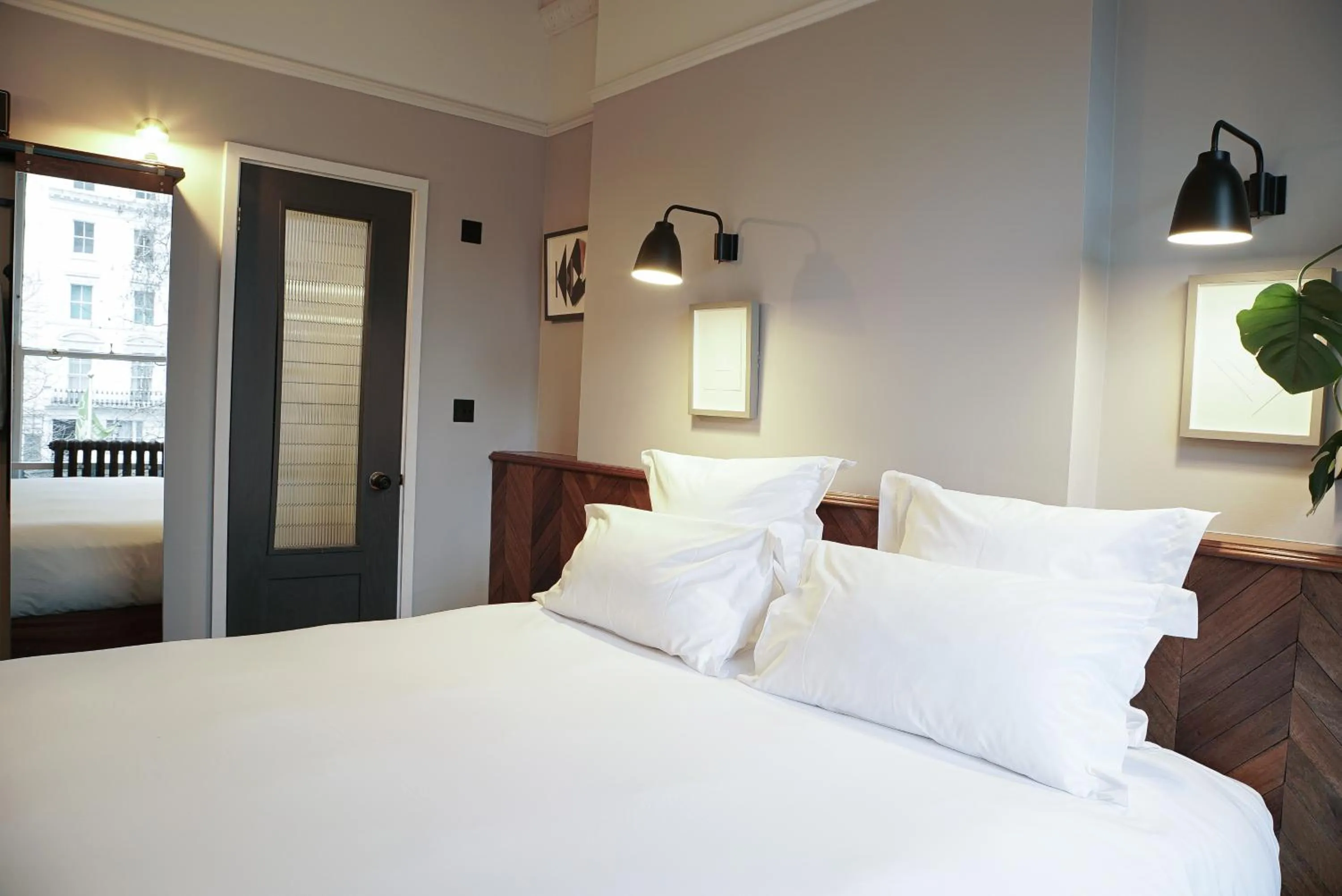 Photo of the whole room, Bed in The Pilgrm