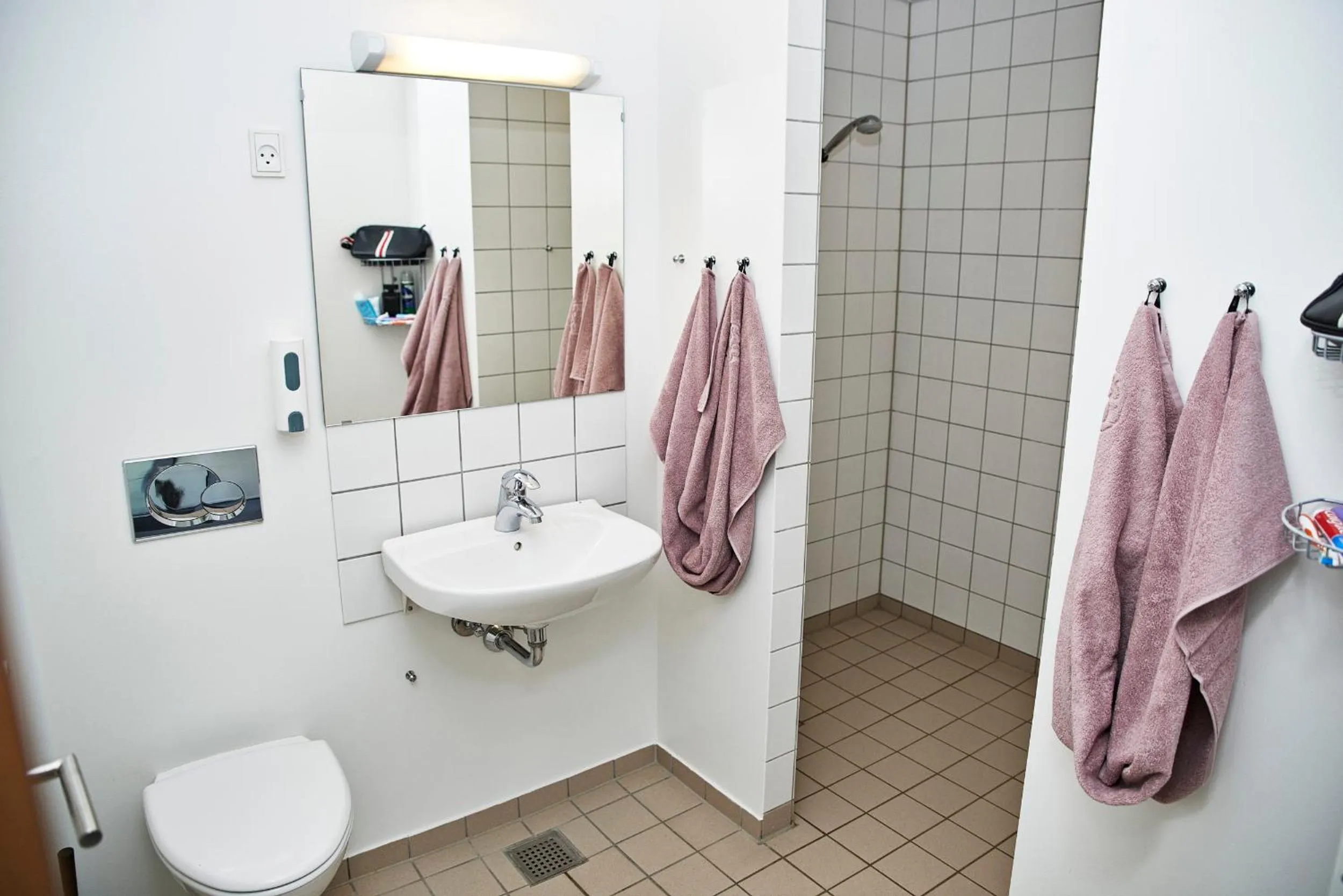 Shower in Danhostel Kolding