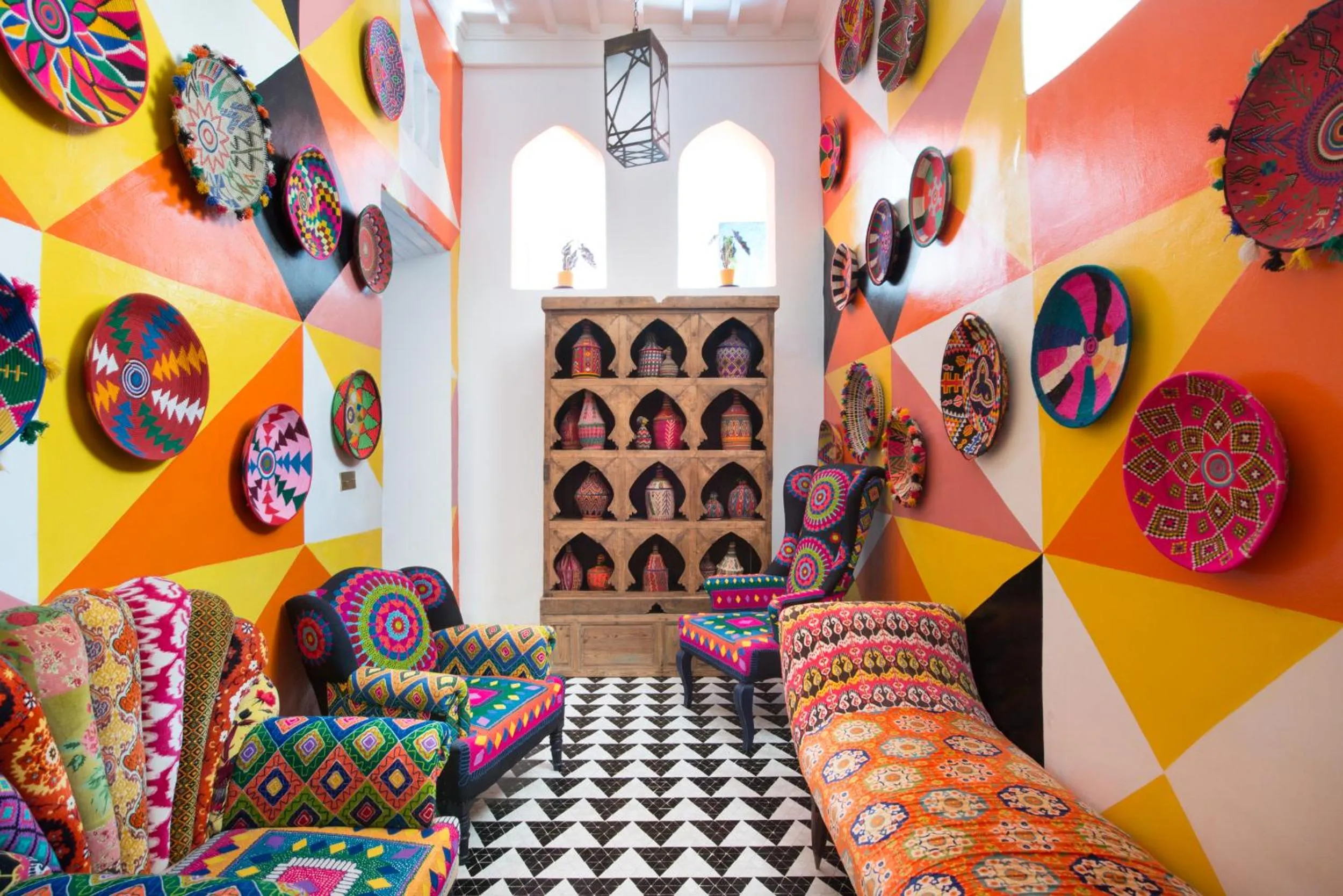 Communal lounge/ TV room in SALUT MAROC! Luxury Boutique Hotel & Restaurant