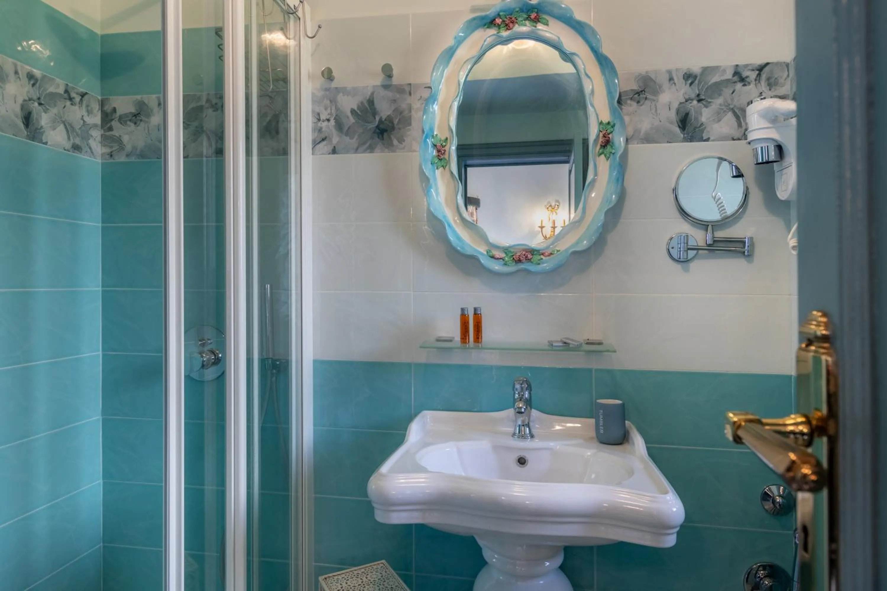 Bathroom in Villa Nicolaci - Liberty Suites