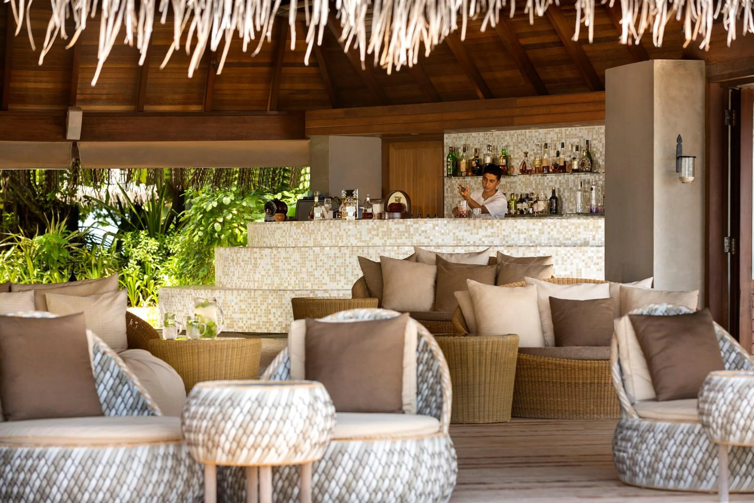Lounge or bar in Huvafen Fushi Maldives