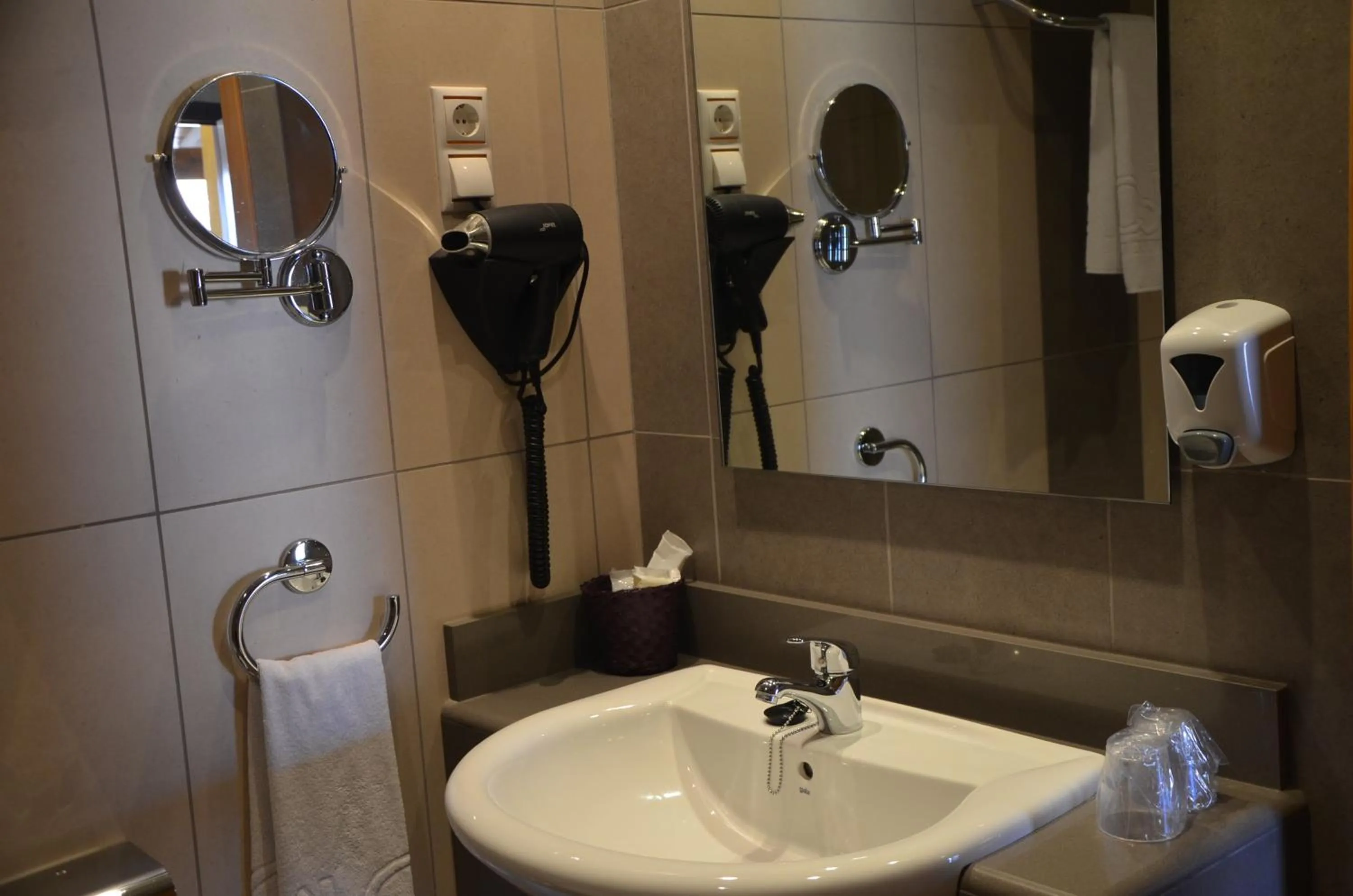 Bathroom in Hotel Milagros Rio Riaza