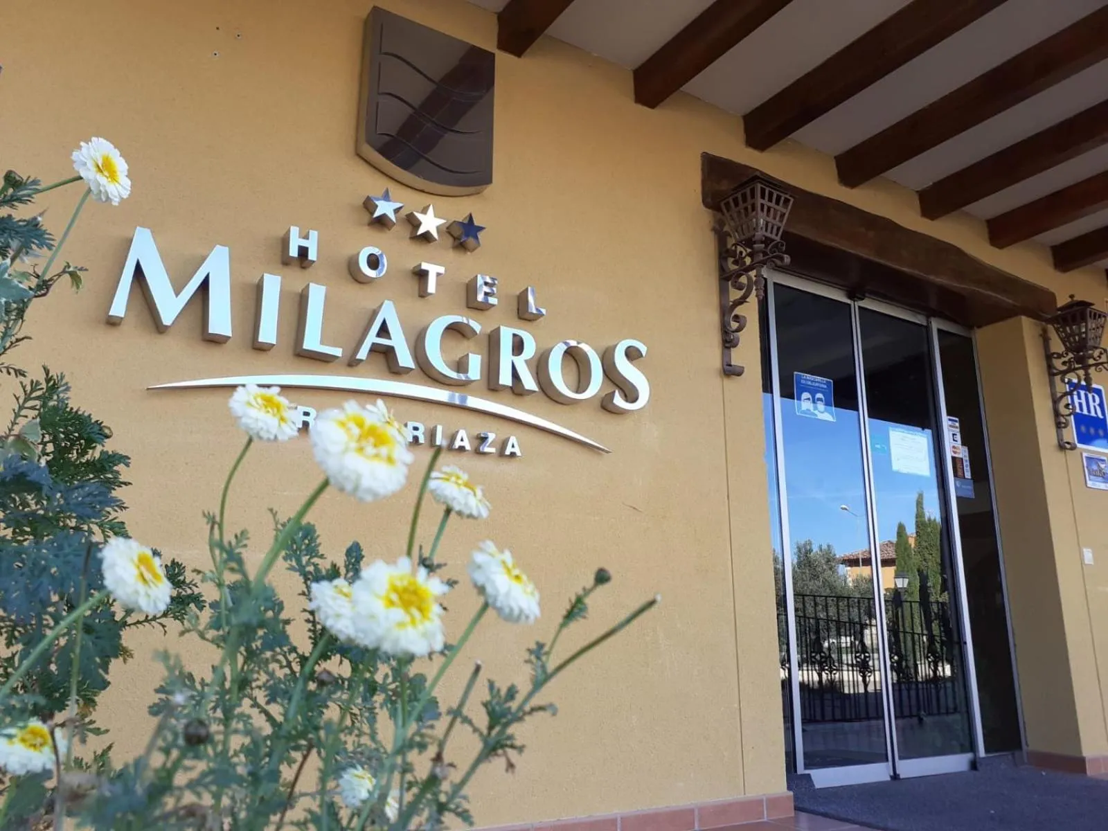 Property building in Hotel Milagros Rio Riaza