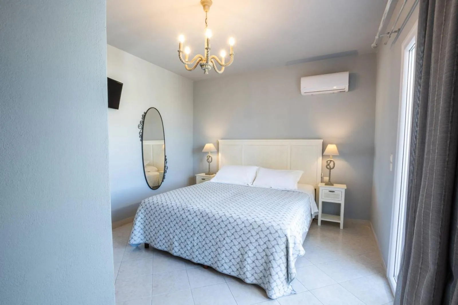Bed in Elaia Villas